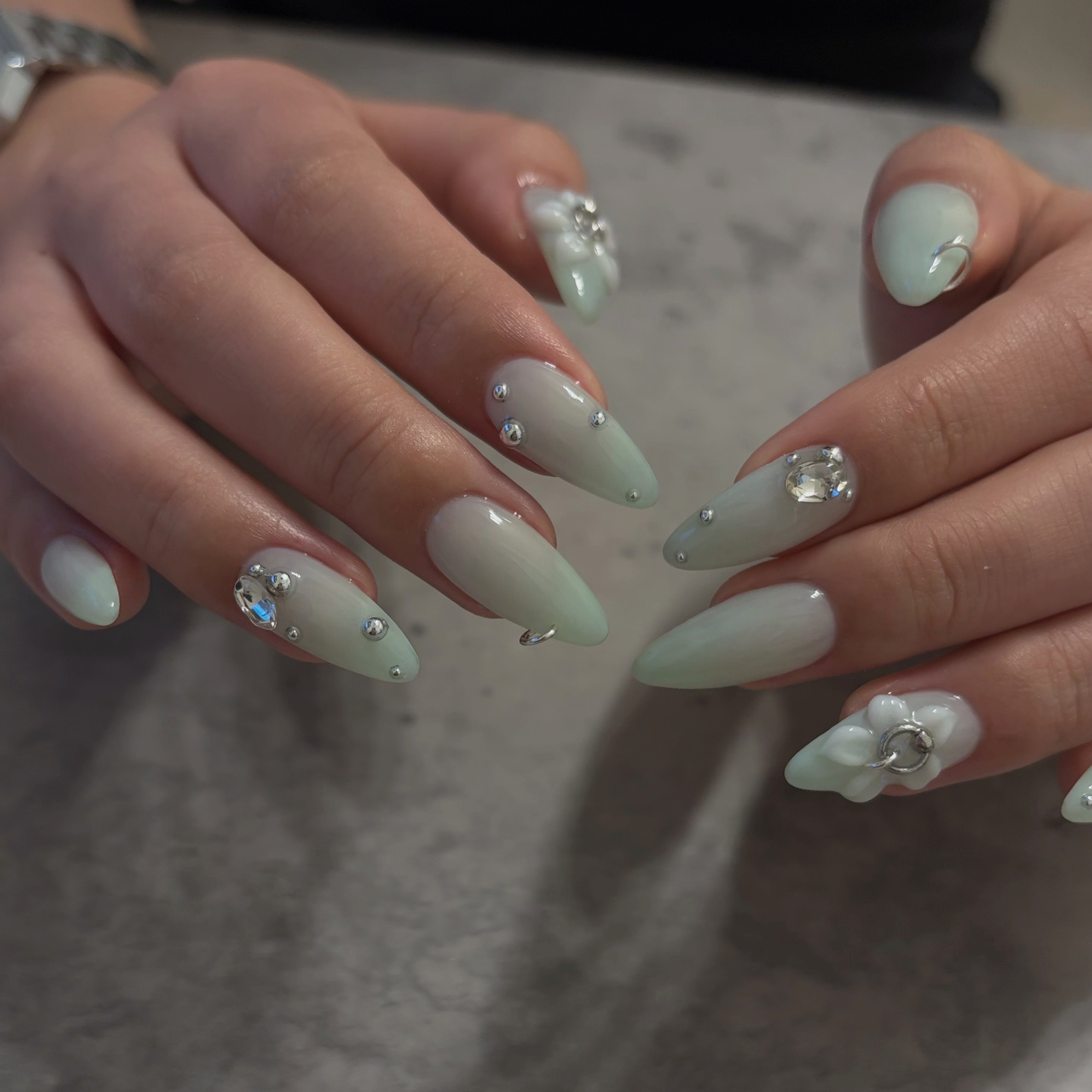 soala_nail