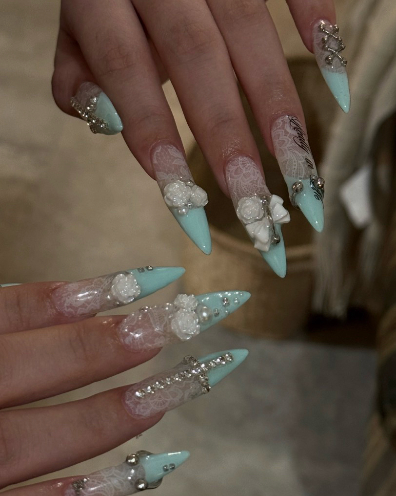 AMI_NAIL_KEBUKURO