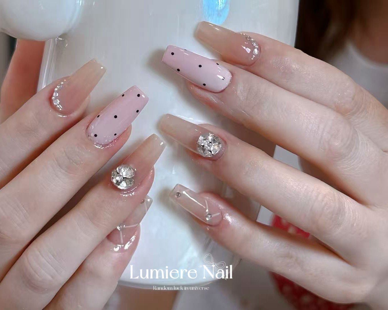 lumiere_Nail