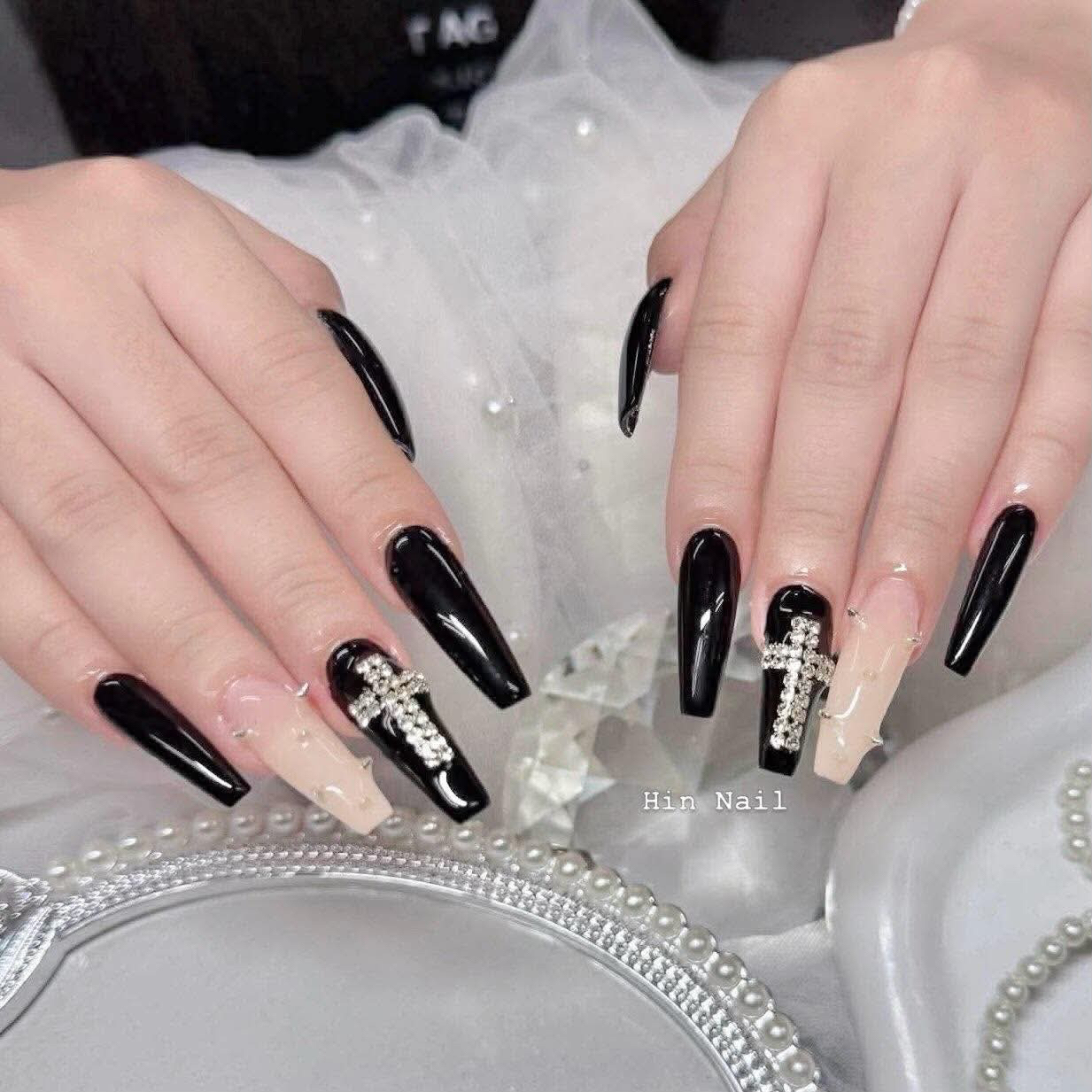 Hin.Nails_salon