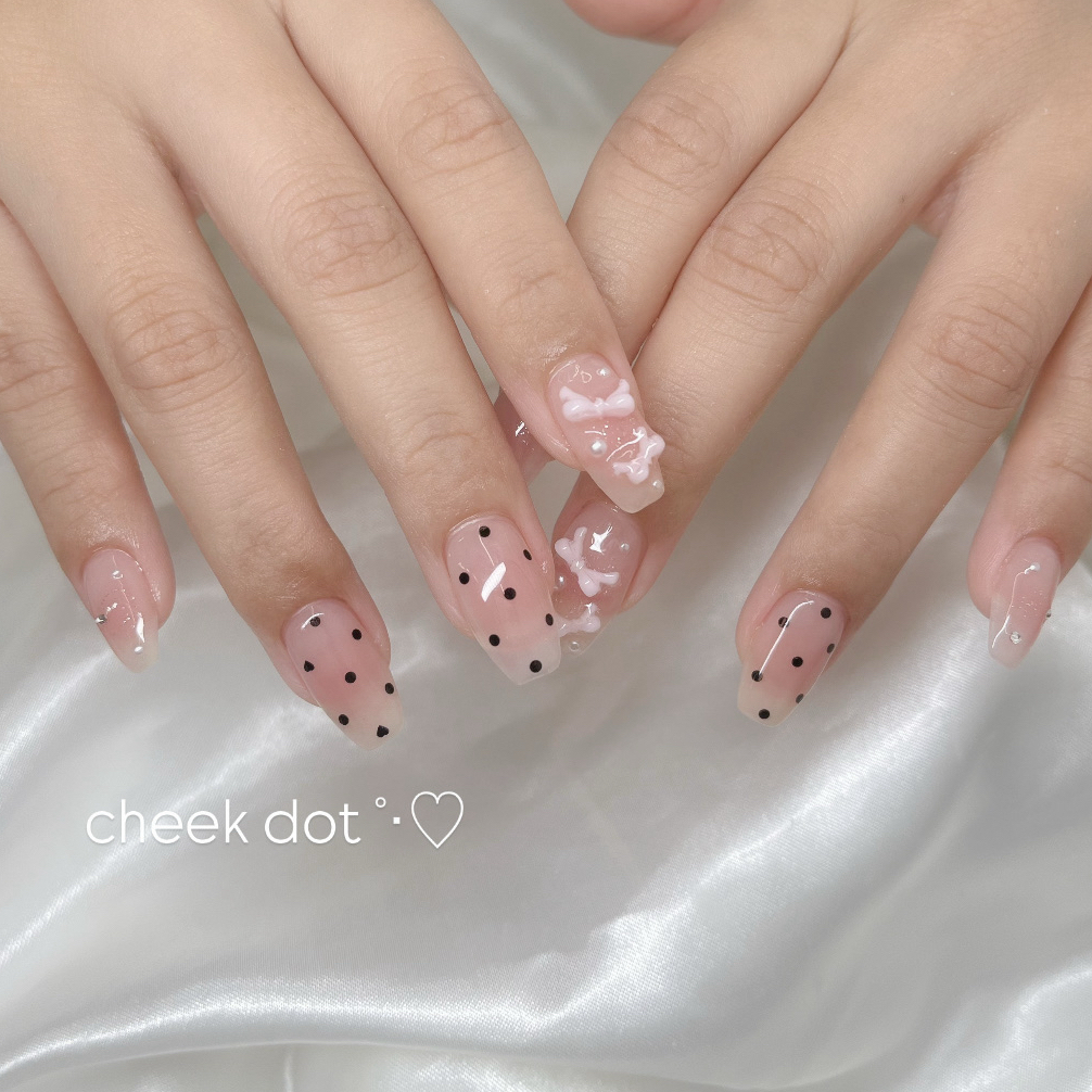aina_lily
