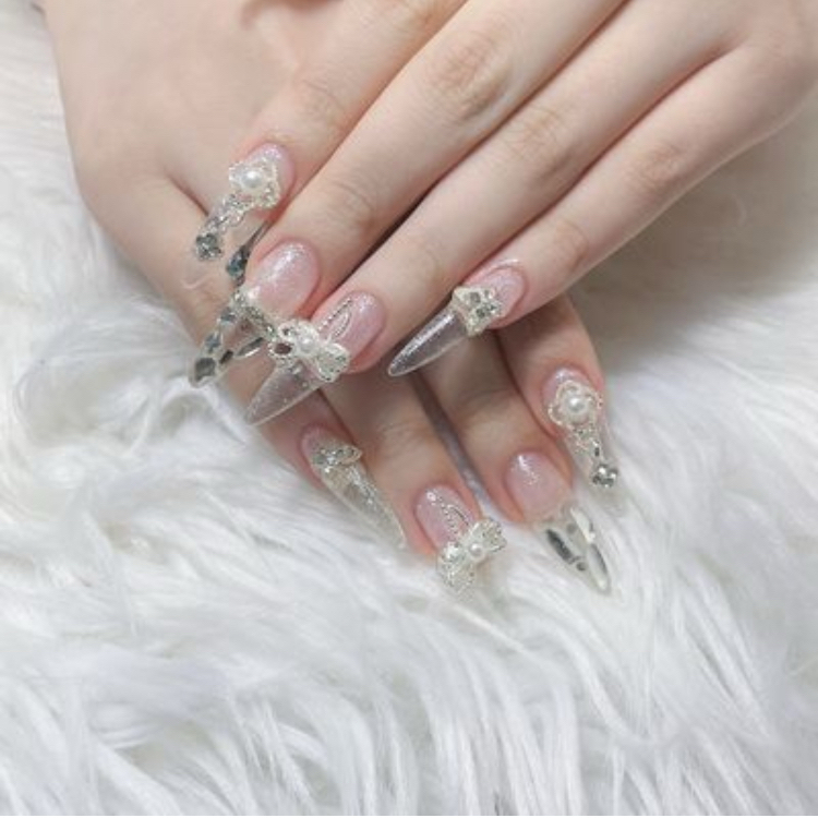 BT.heaven_nail1