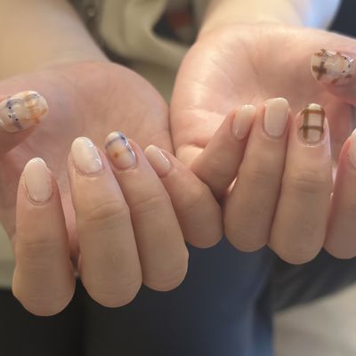 [HAND]ワンカラー+４本アート