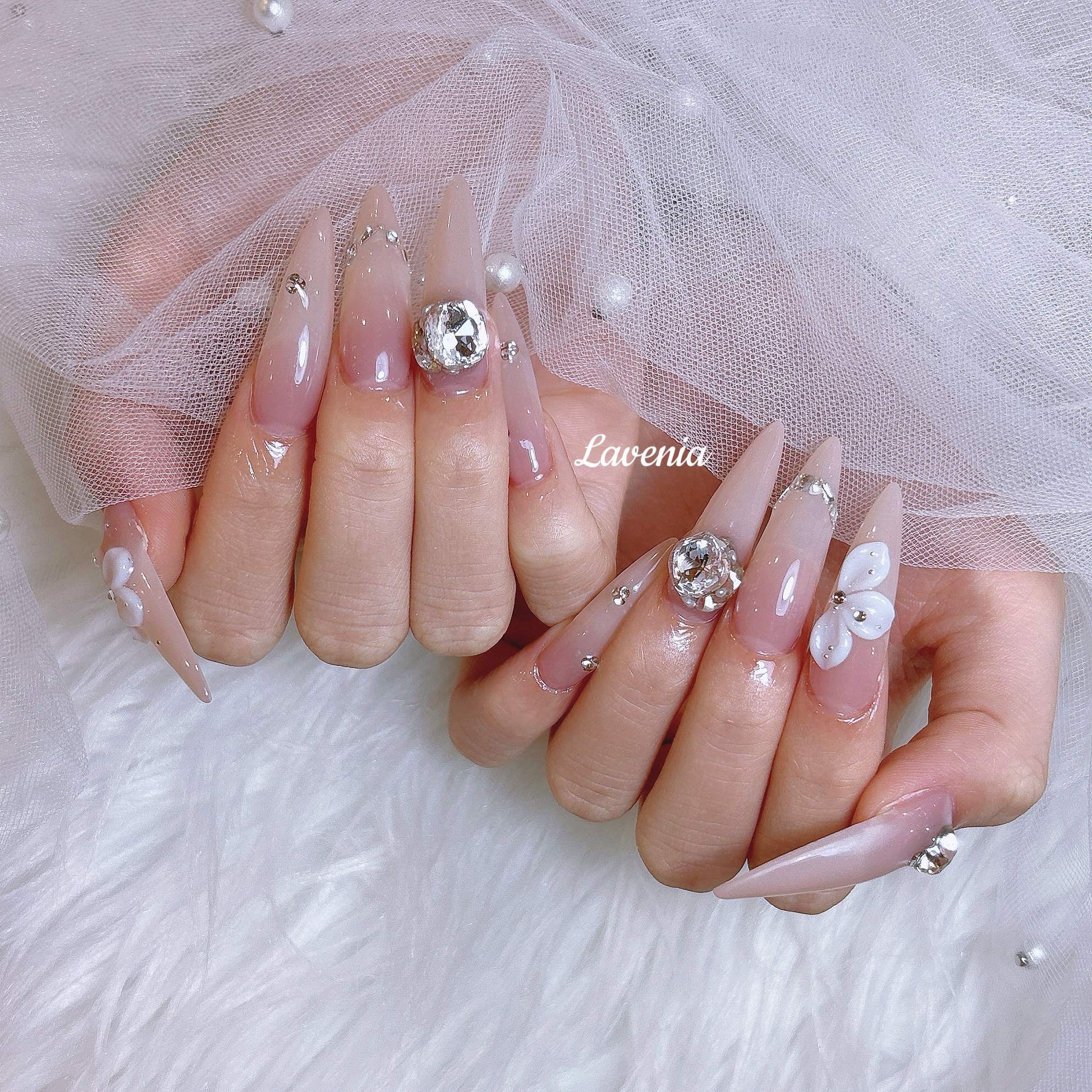 lavenia_nail