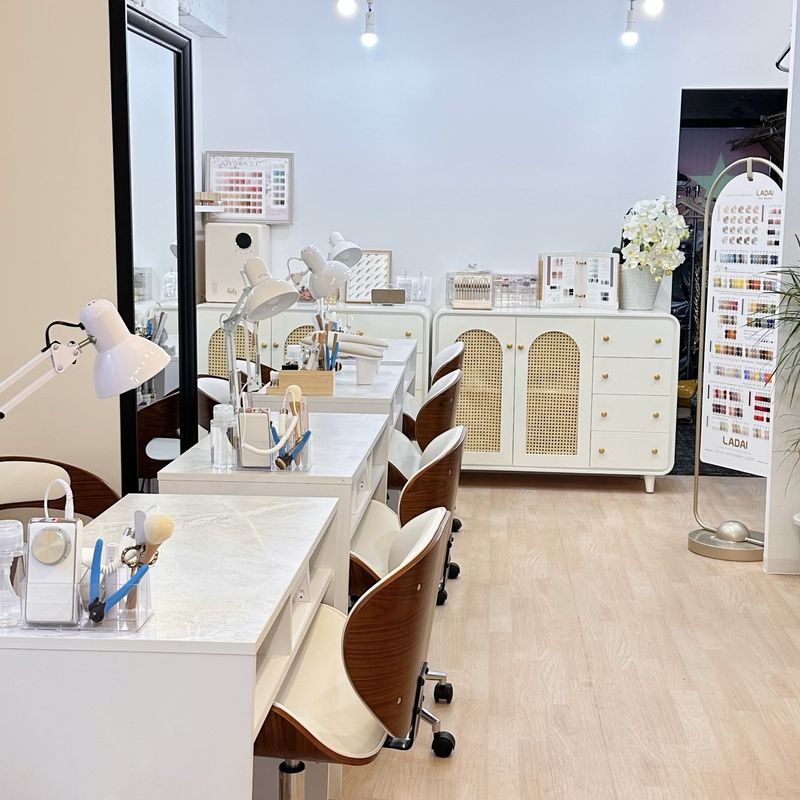 rosienail0925@gmail.com