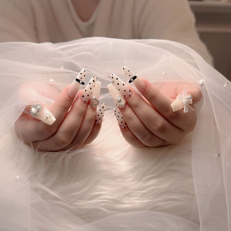  HANA NAIL