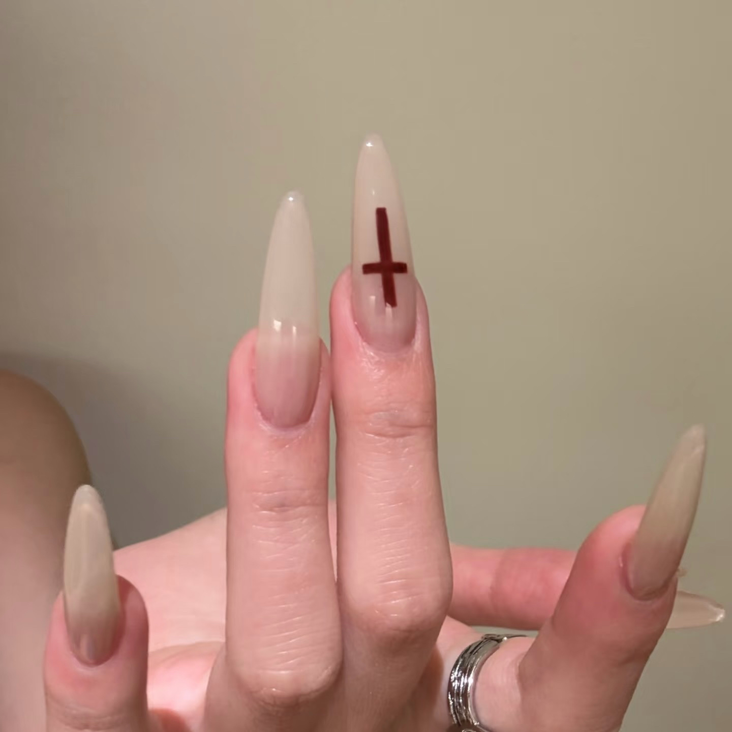 Nail_yami