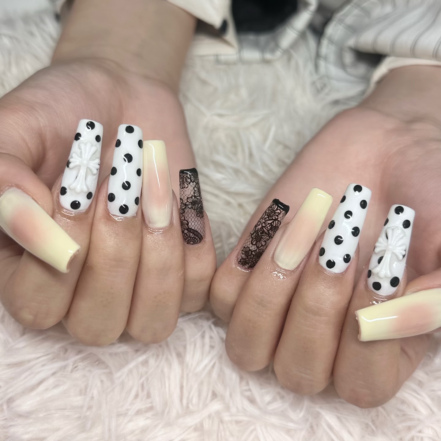 llai_nail