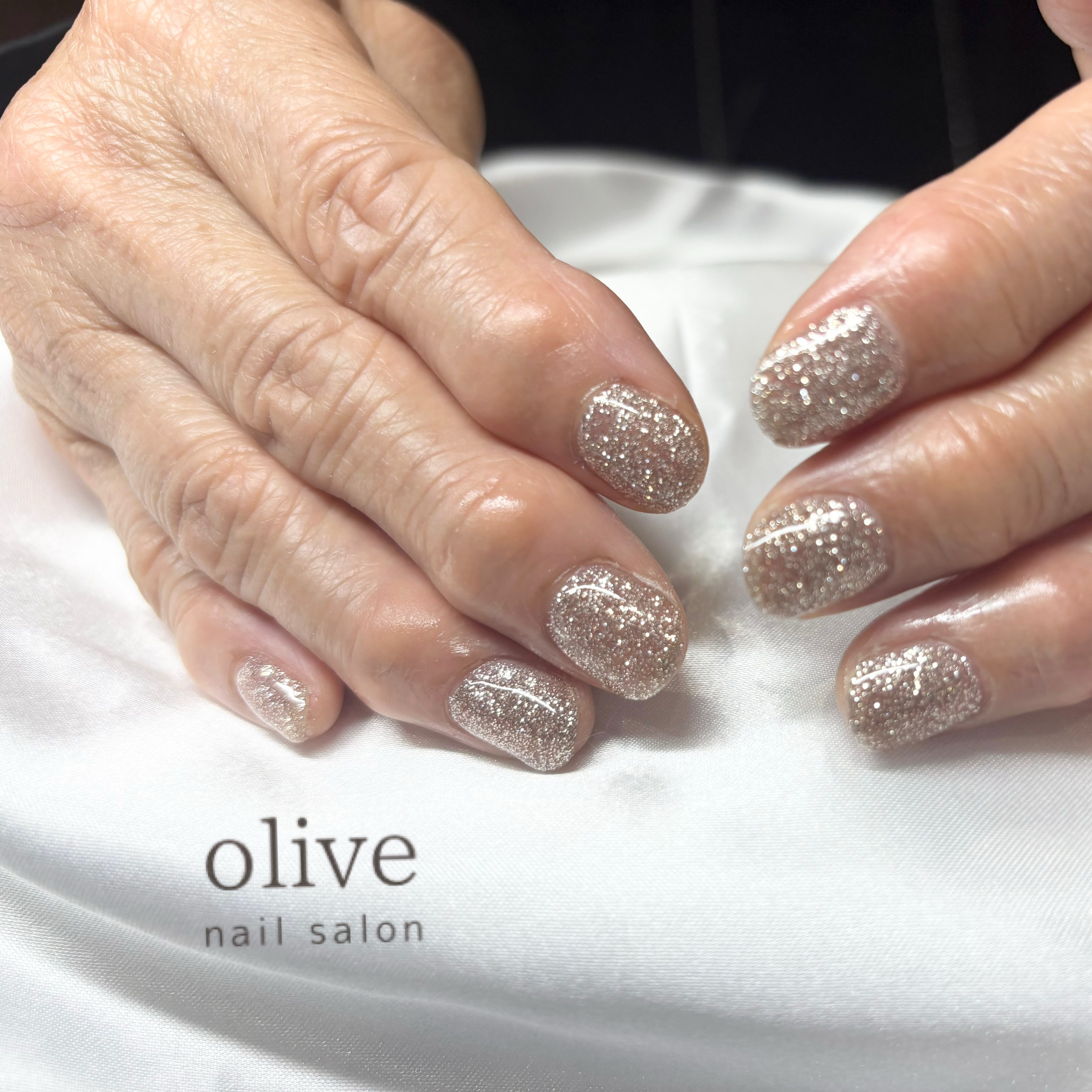 olive.nail.private.salon