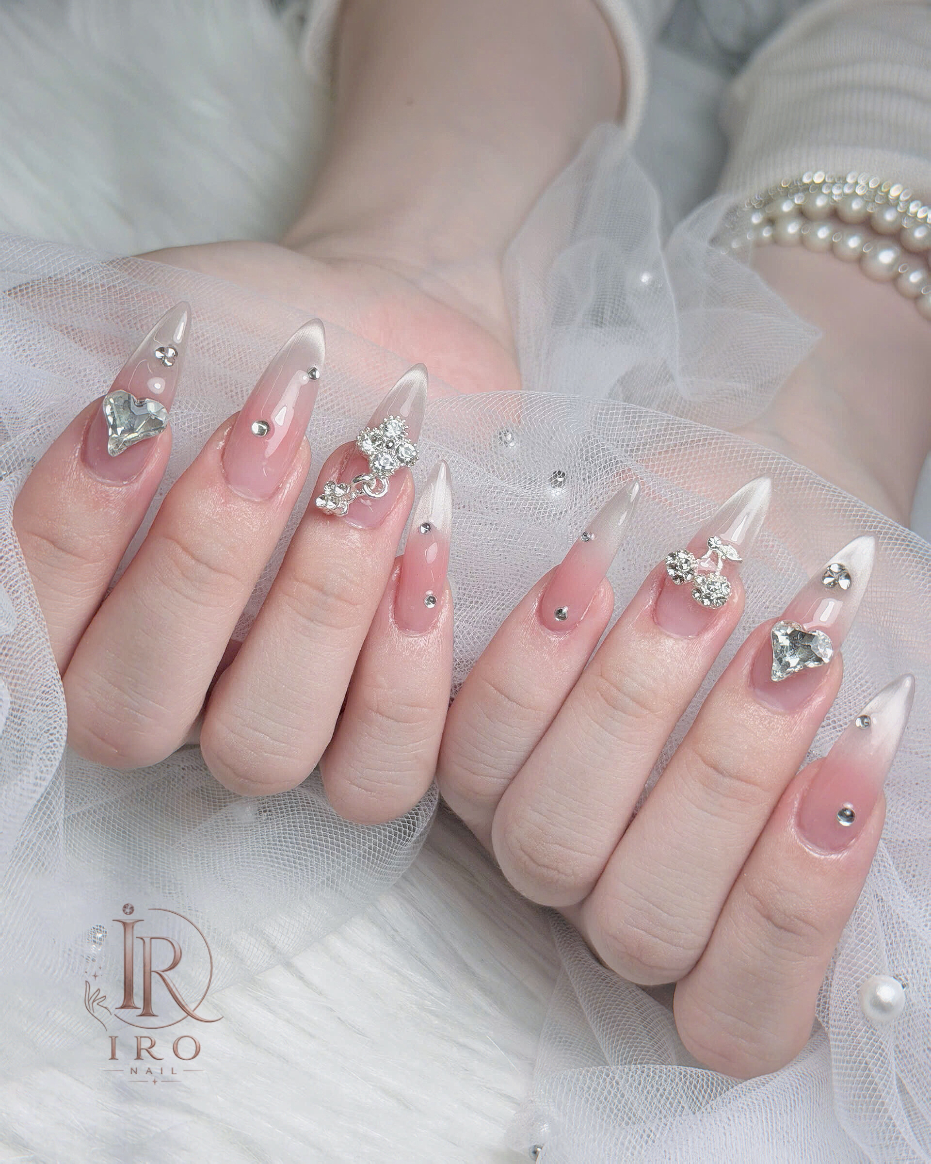 Iro.nail.