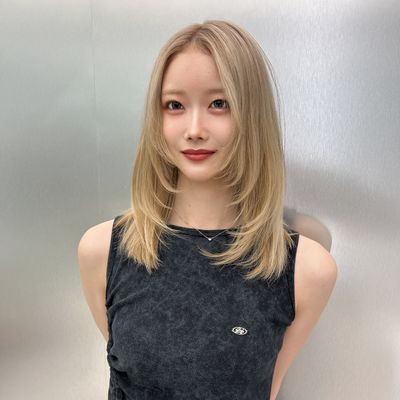 💖ネイリー限定クーポン💖ホワイト目指したい方！
ブリーチ2回➕カラーのメニュー🌱