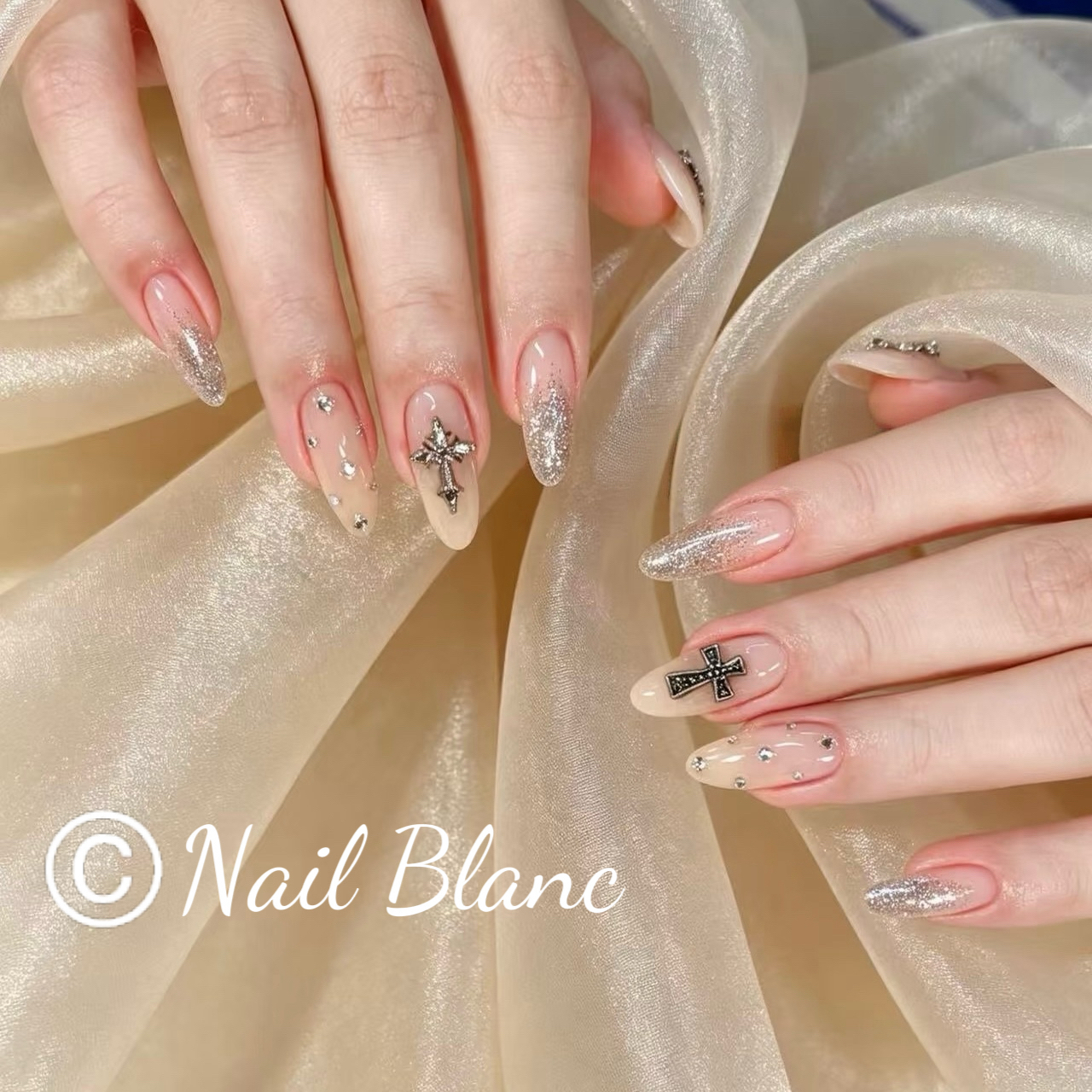 Nail_Blanc.