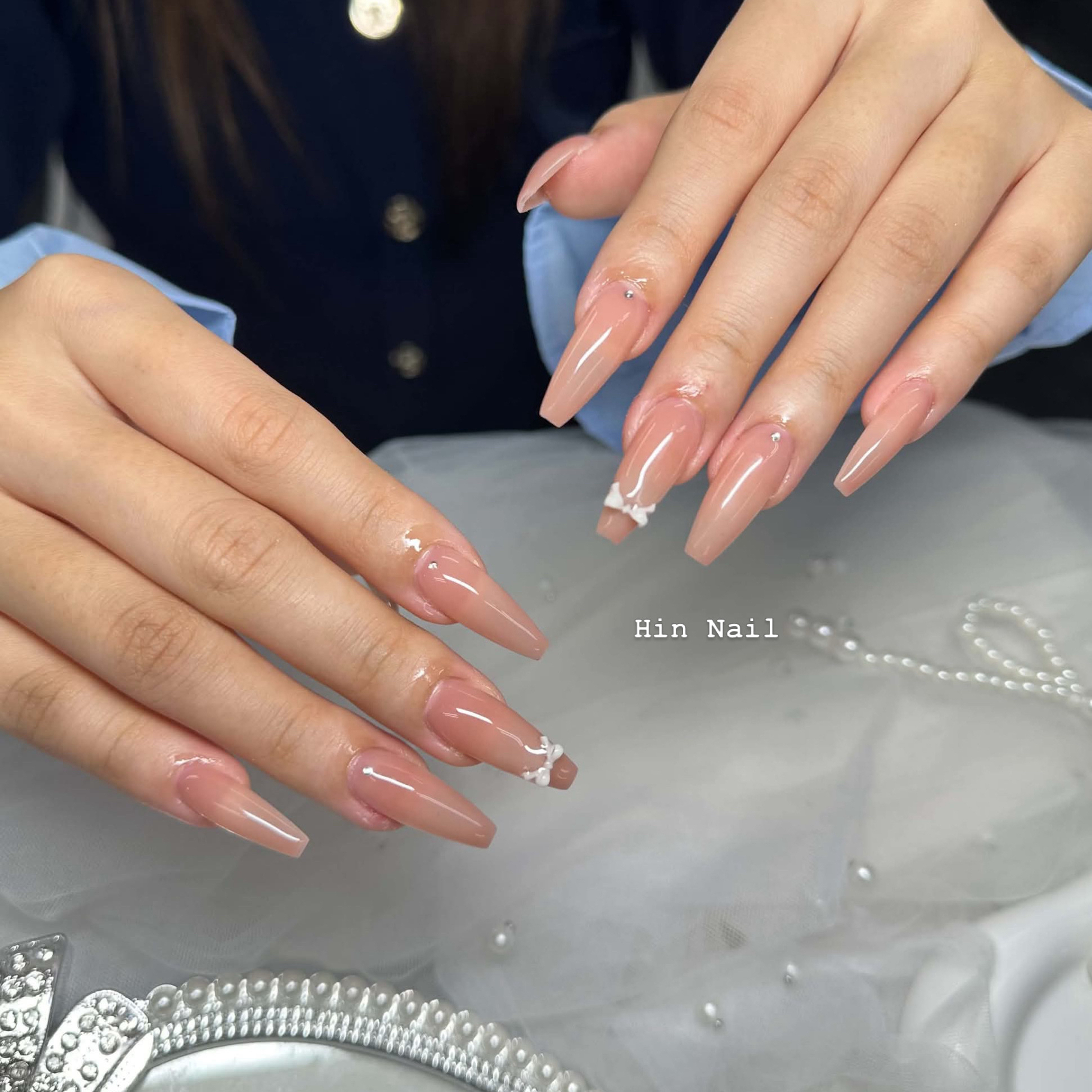 Hin_Nail