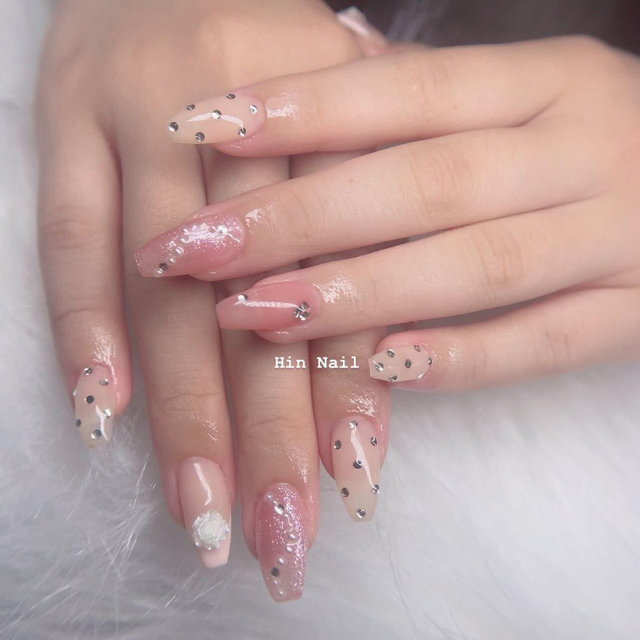 Hin.Nails_salon