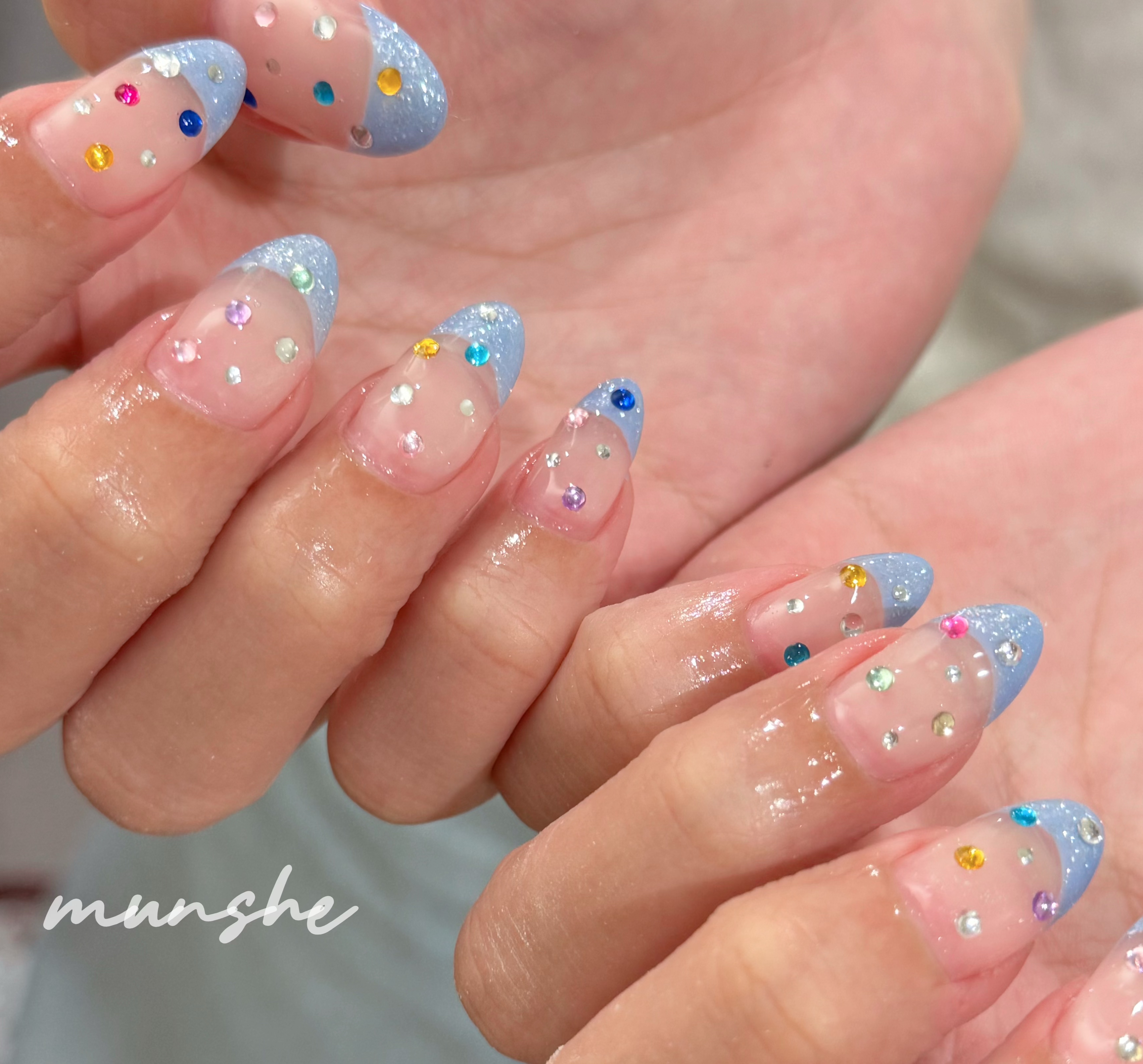 munshe_nails