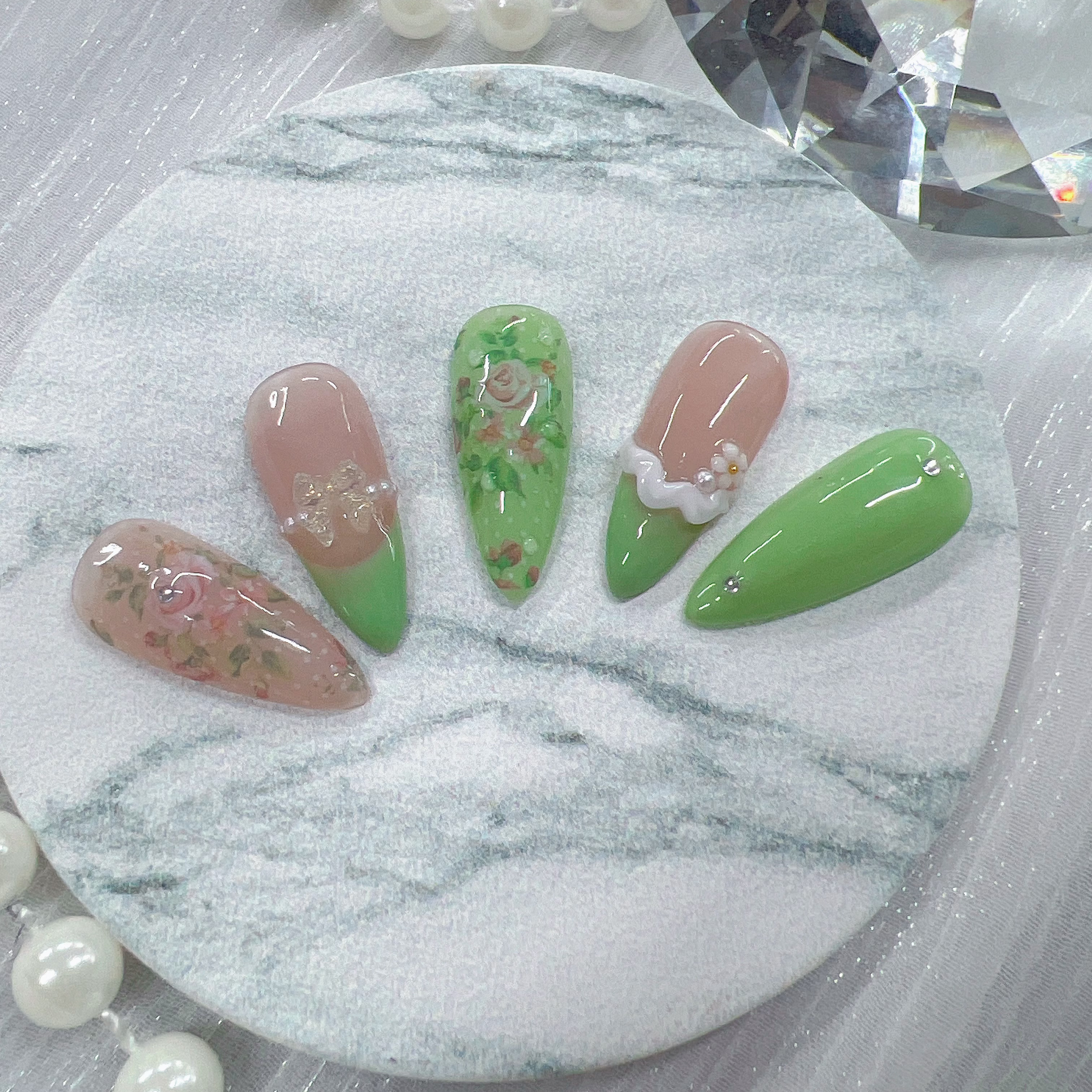 Berry_nails