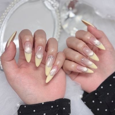 【チップ長さだし】フレンチネイル