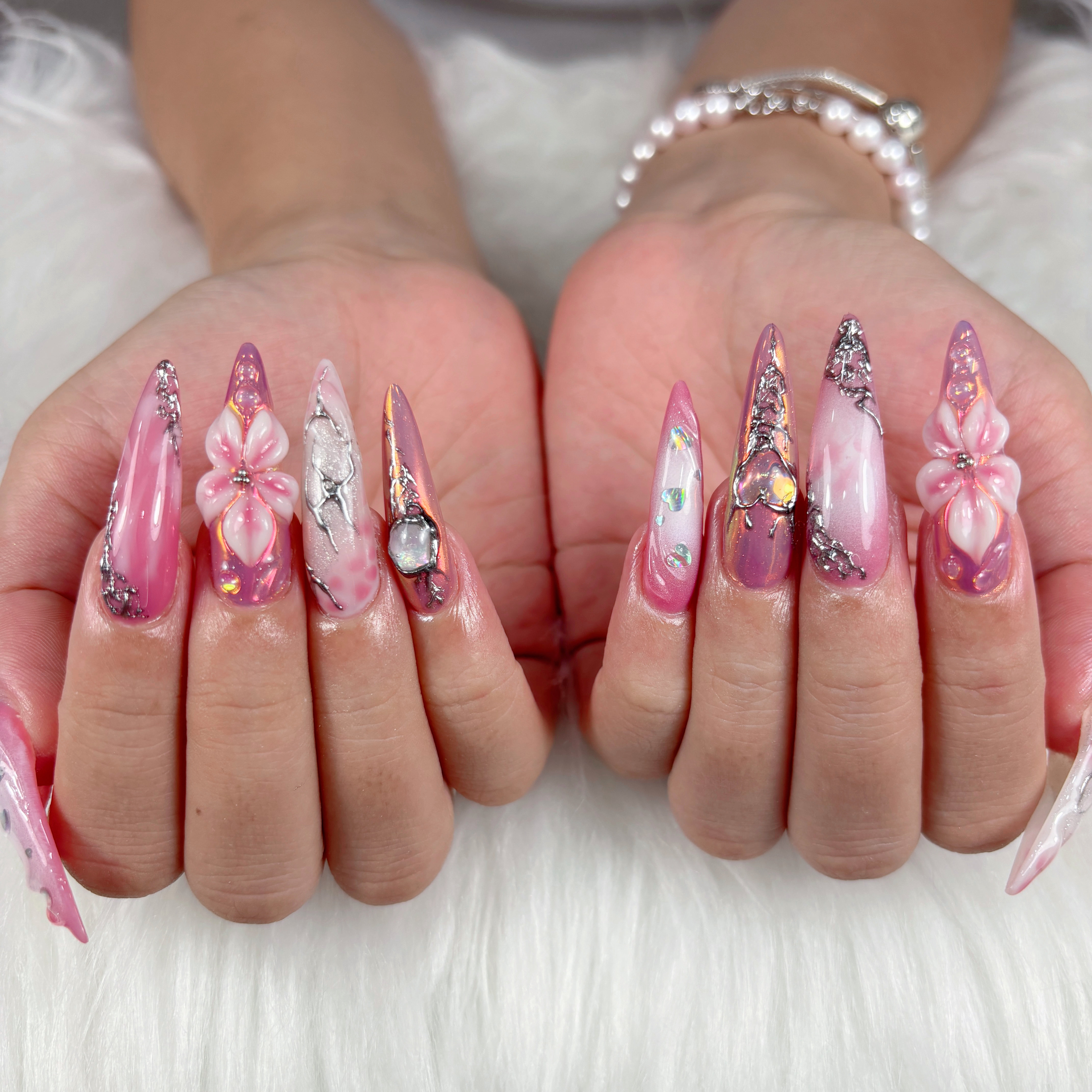 QUEENS_NAIL_STUDIO