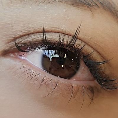【まつ毛エクステ】140本コース(オフ無料/美容液コーティング仕上げ)