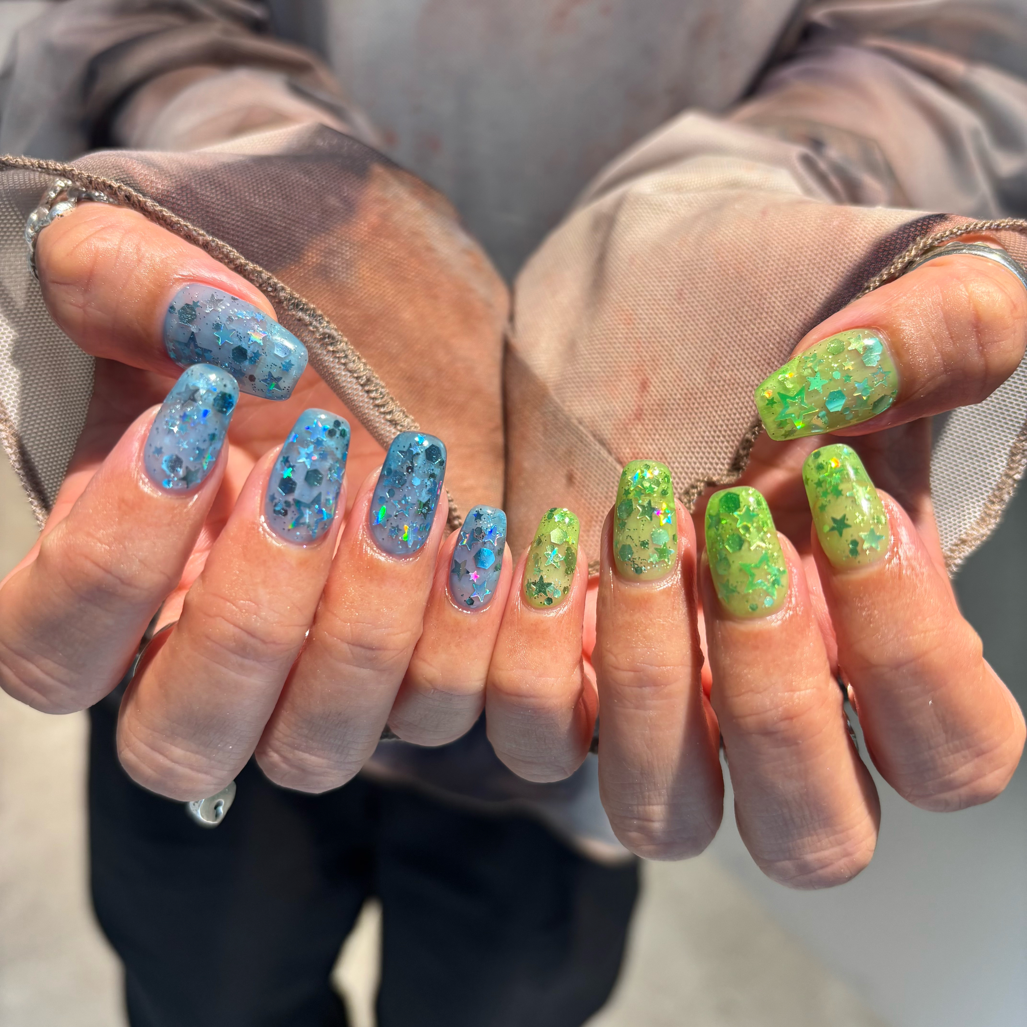 Emu...nail