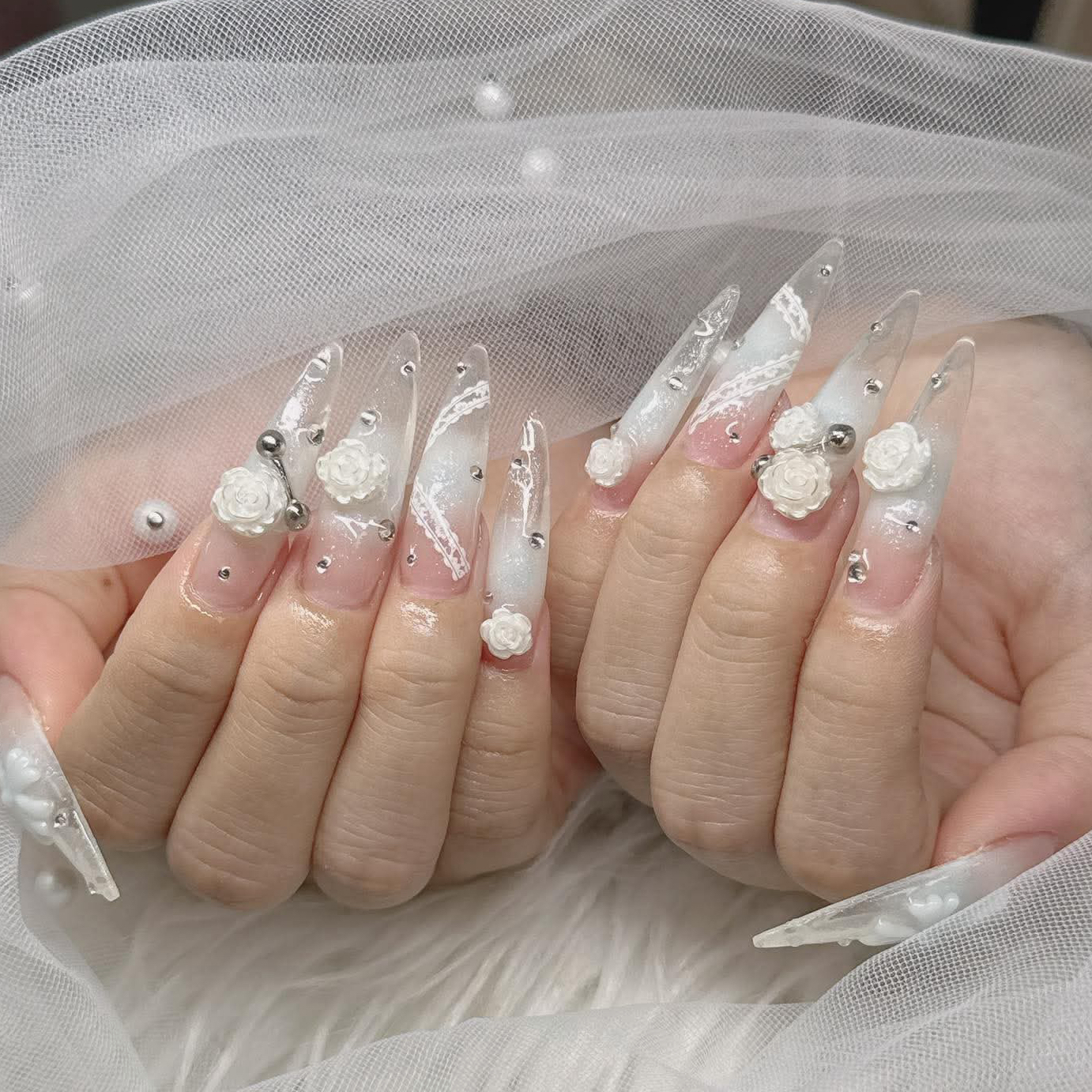 Lee_Nails