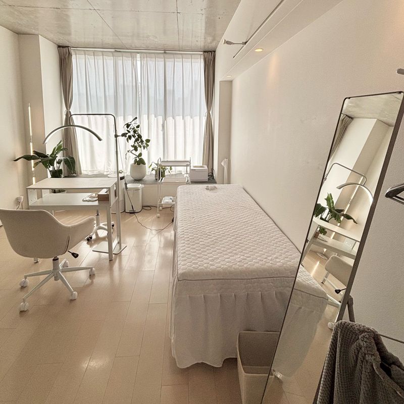 nail room eny.