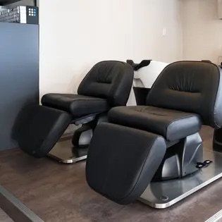 aux.