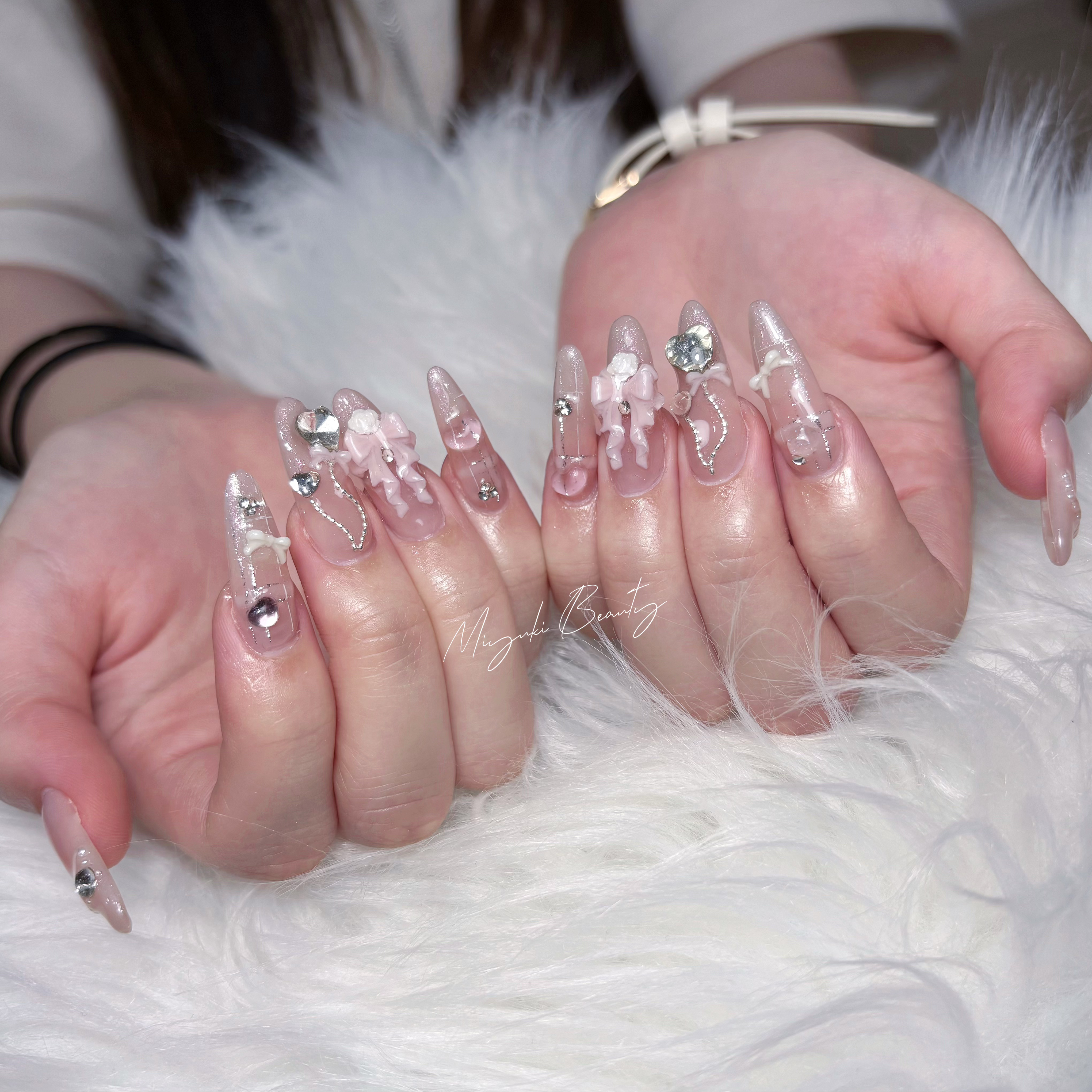 AMI_NAIL_KEBUKURO