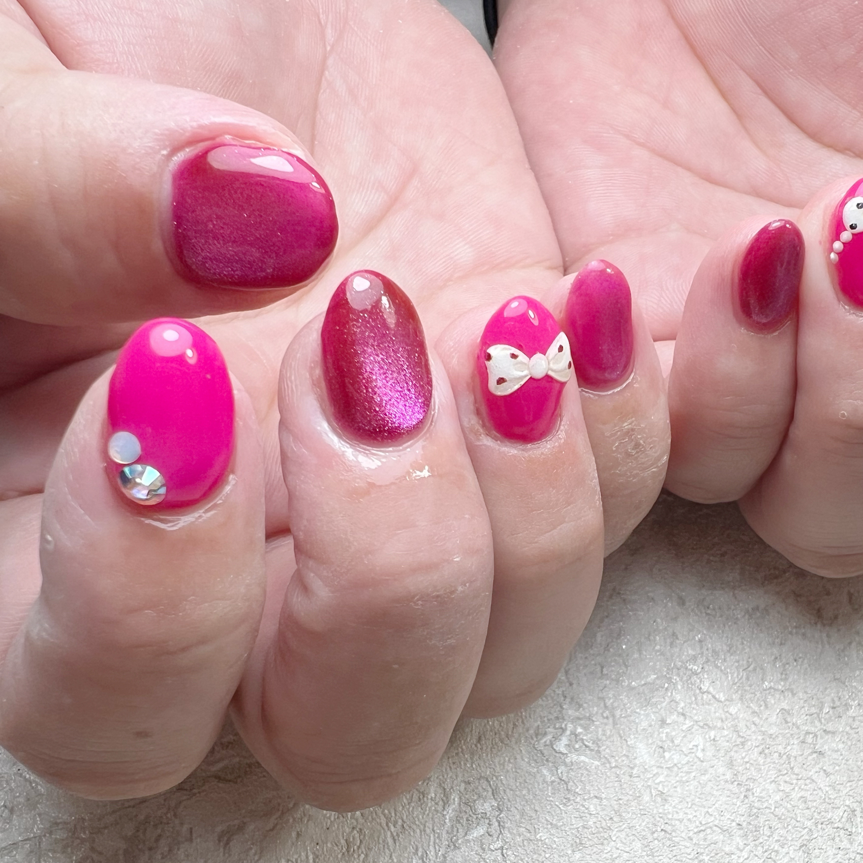 nia_nail