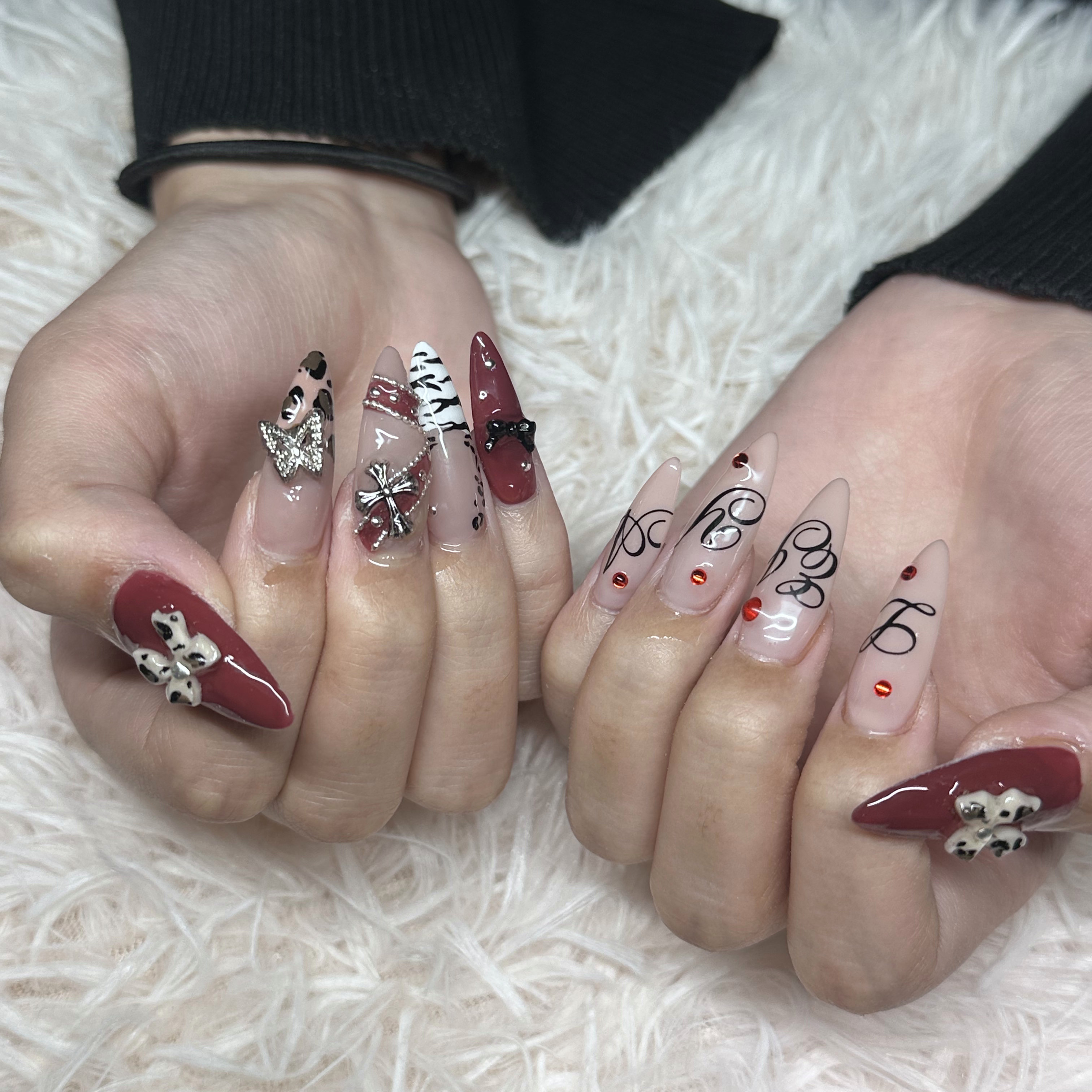 llai_nail
