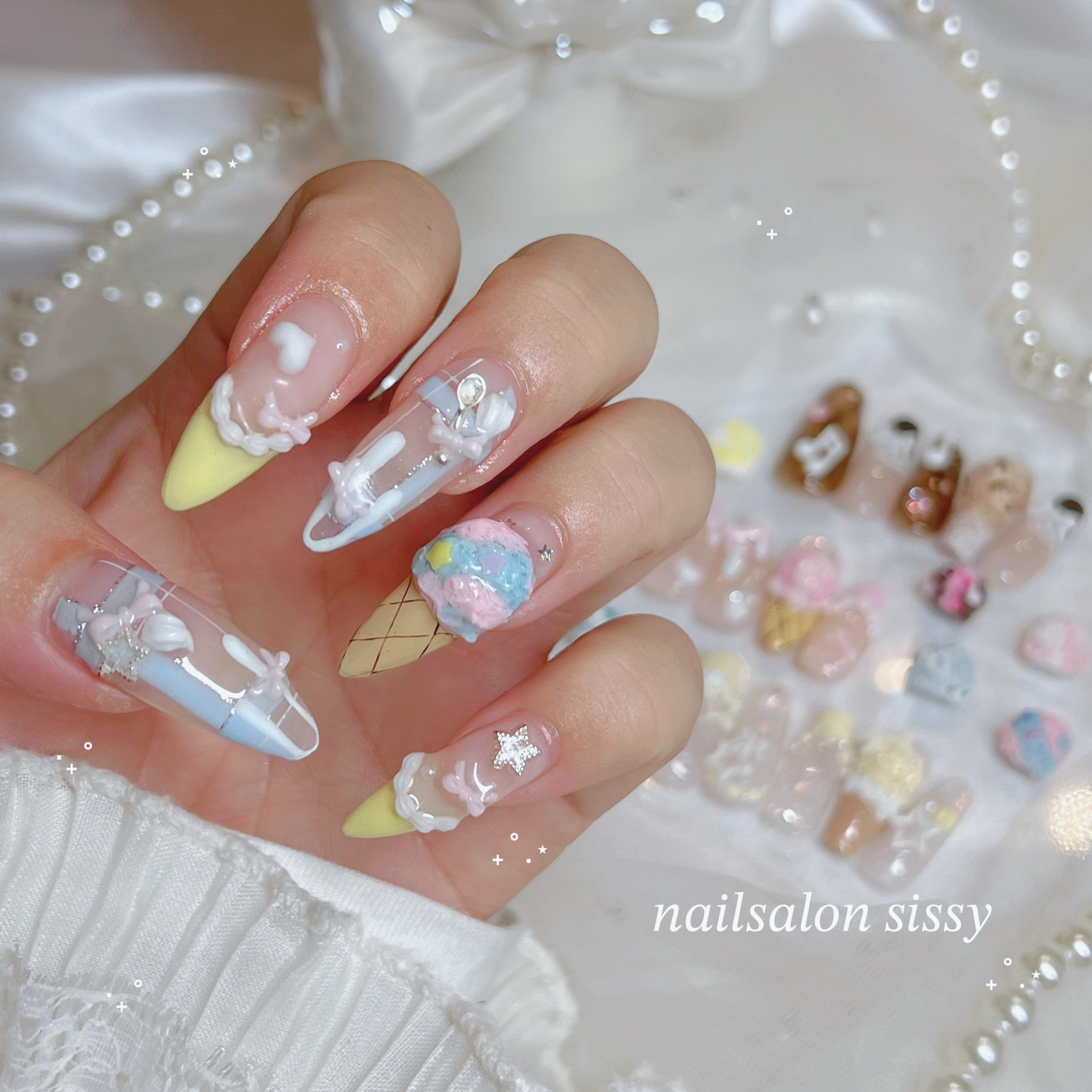 emi_sissy