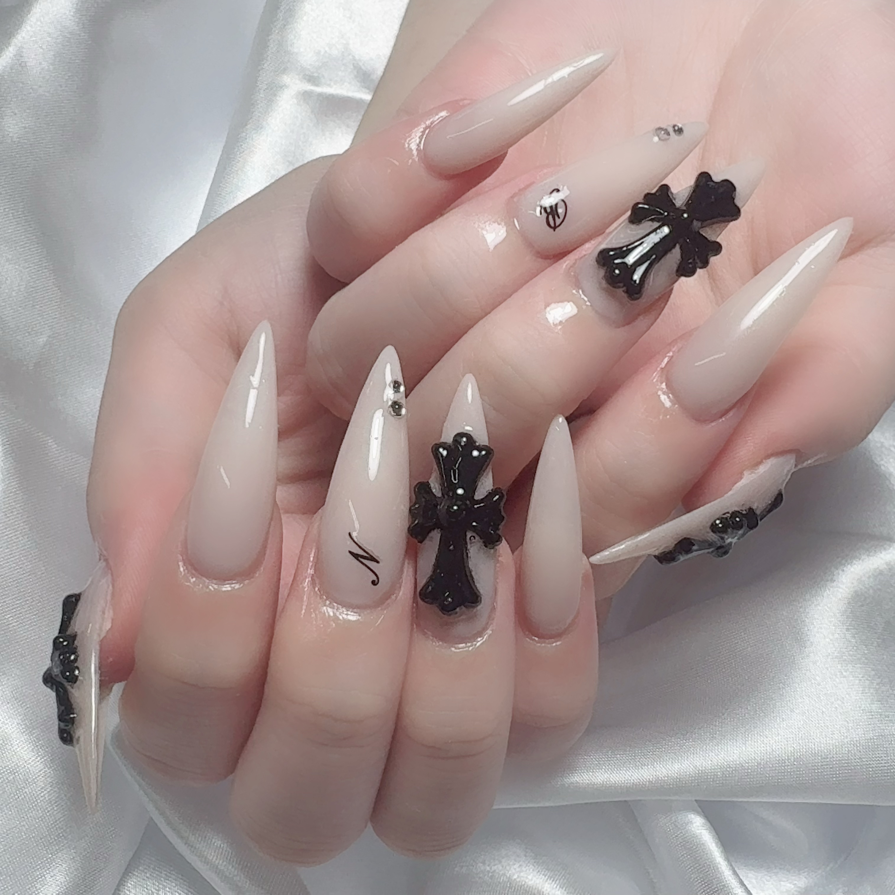 Mlan_Nail