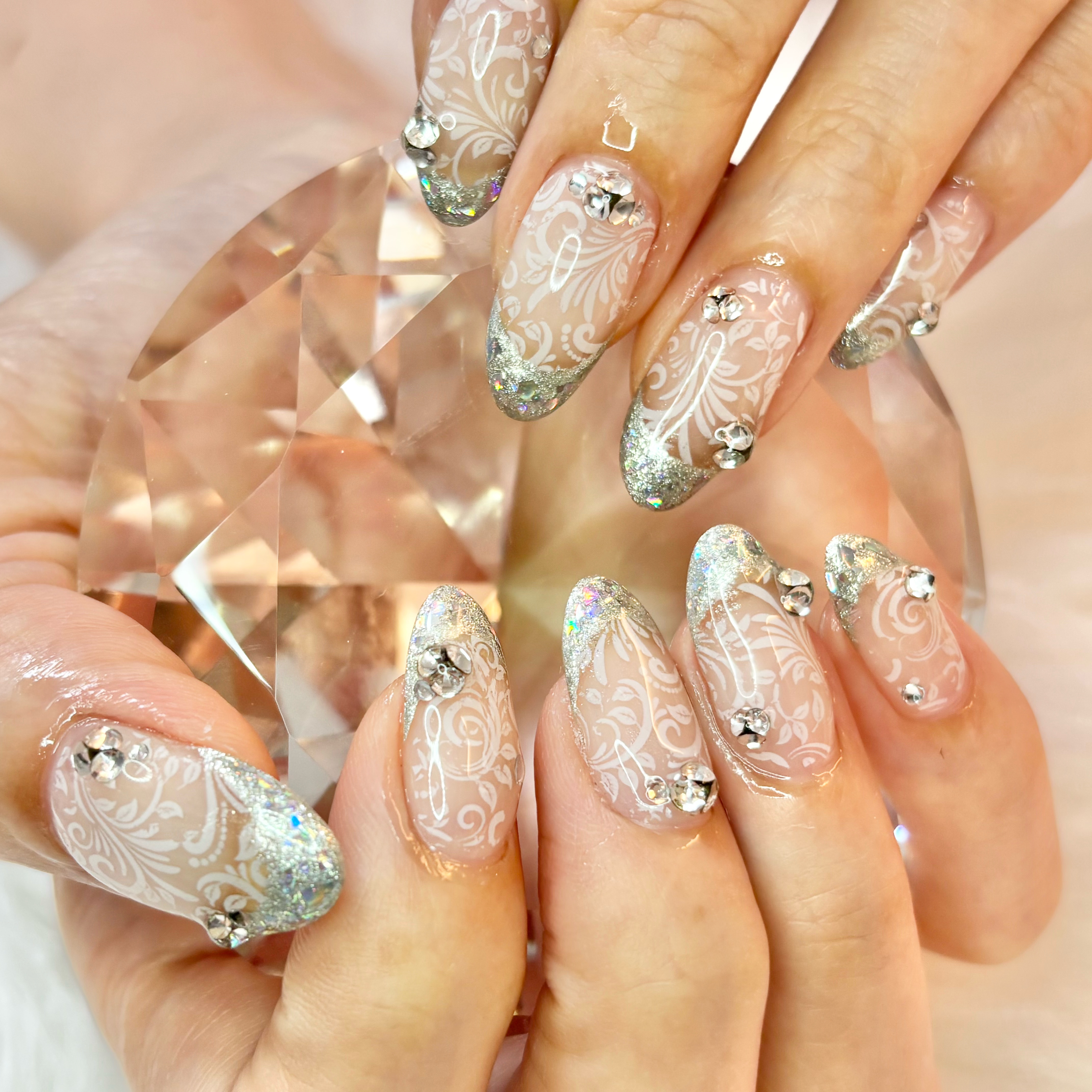 nail_room_Enu