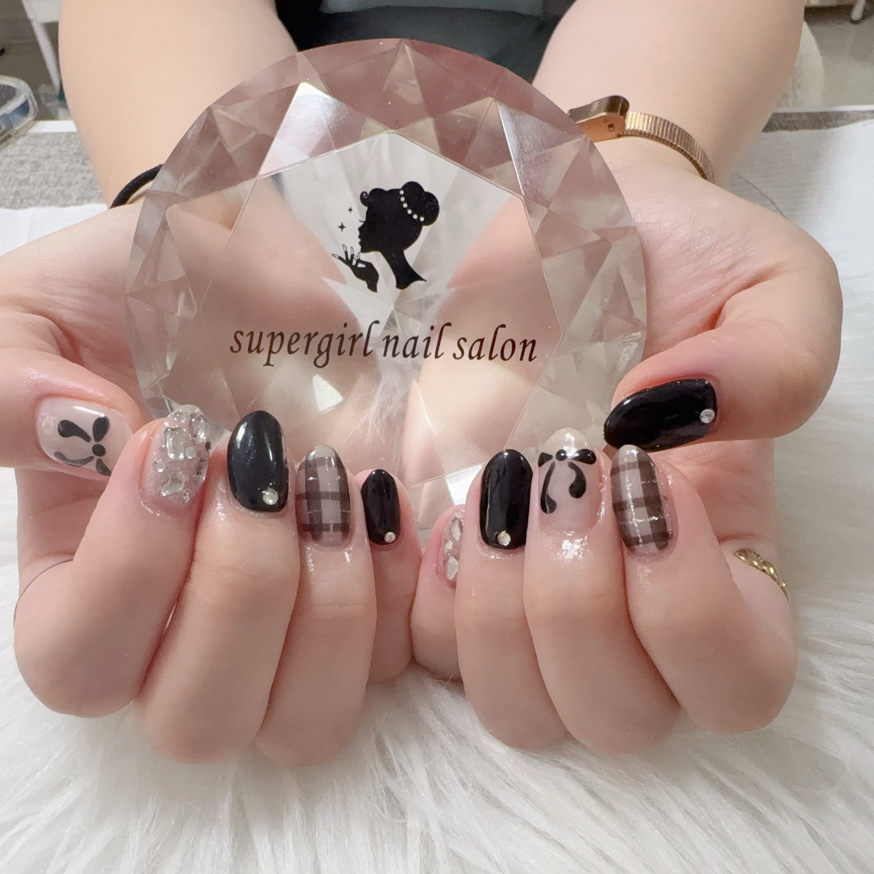 supergirlnailsalon