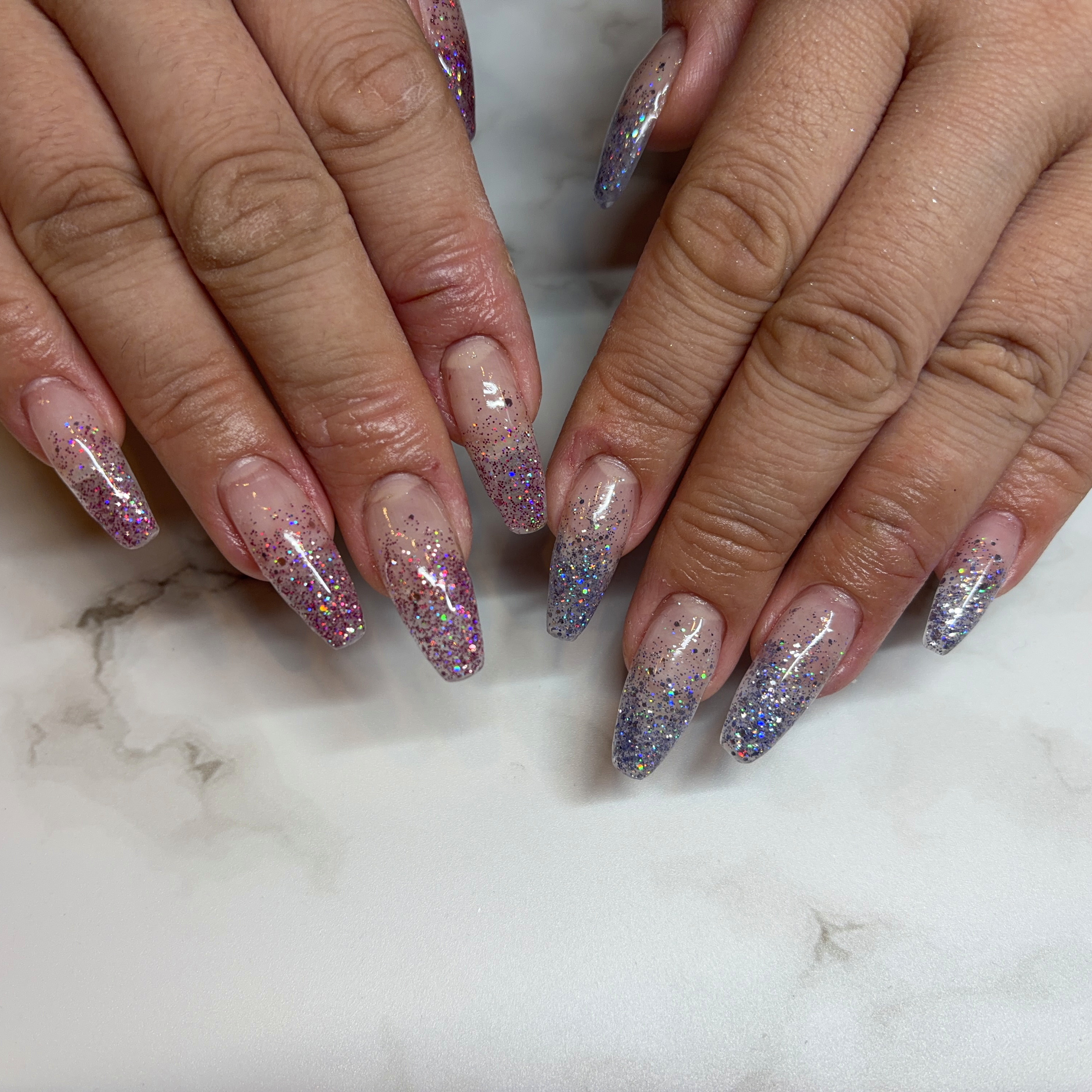 mona_nail