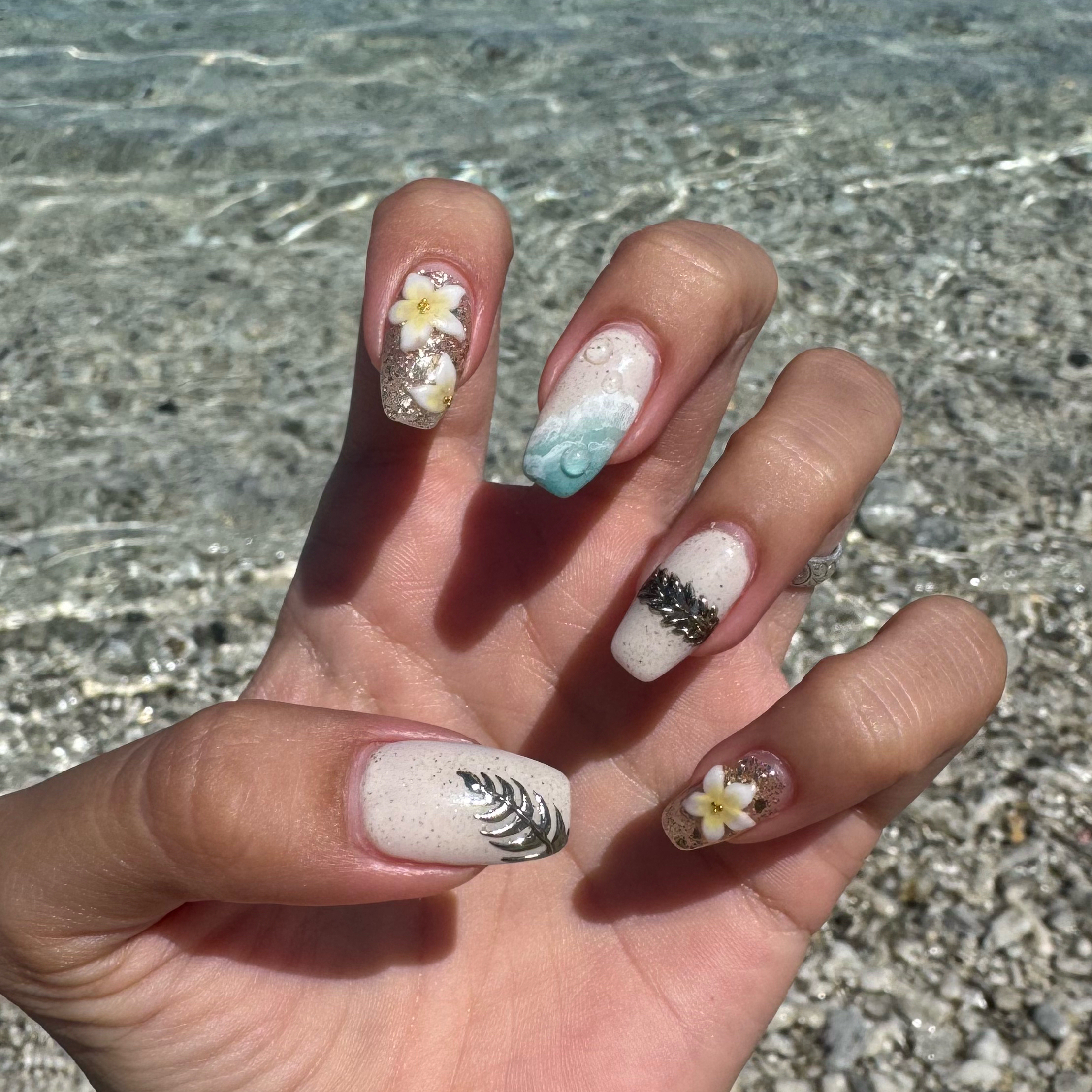 Moa_nail