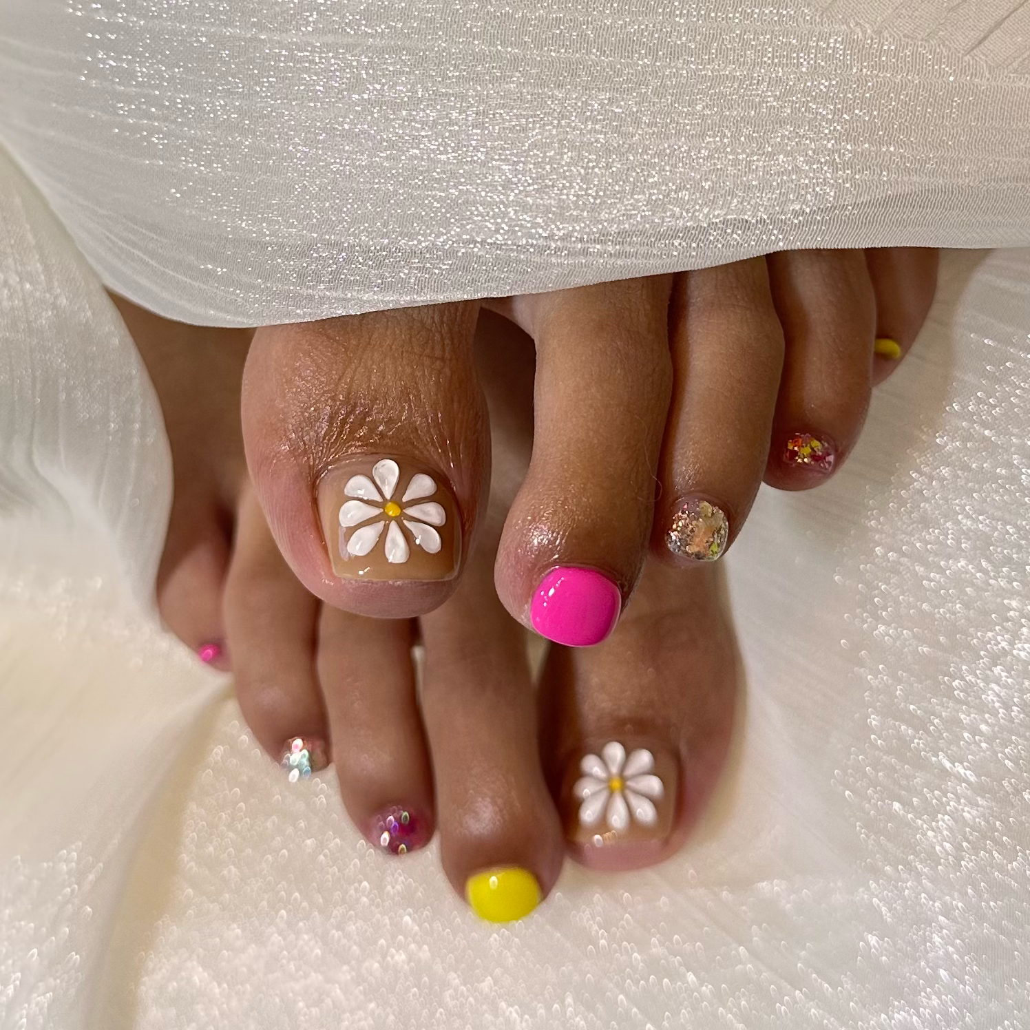 B_lashnail