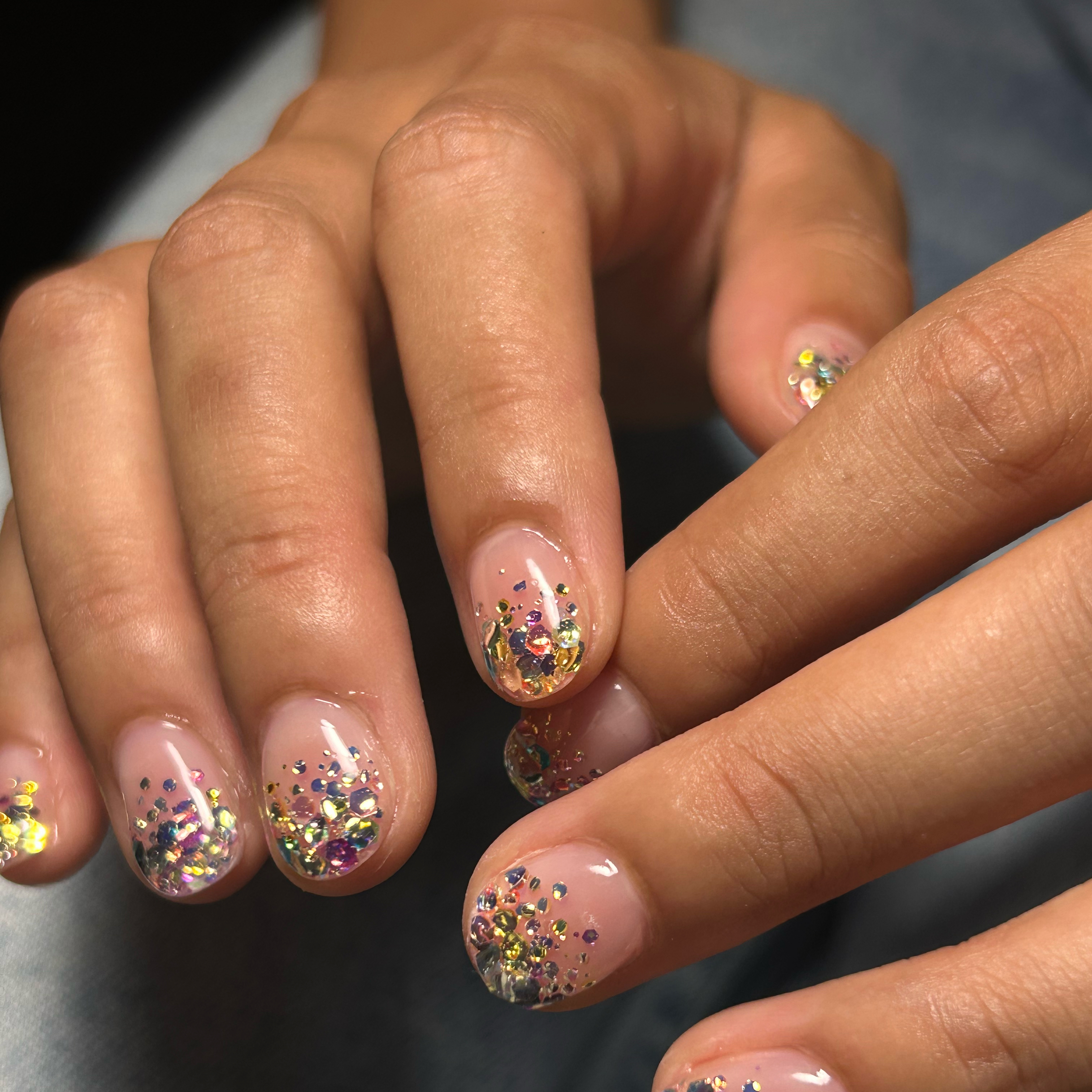 earthly.nail