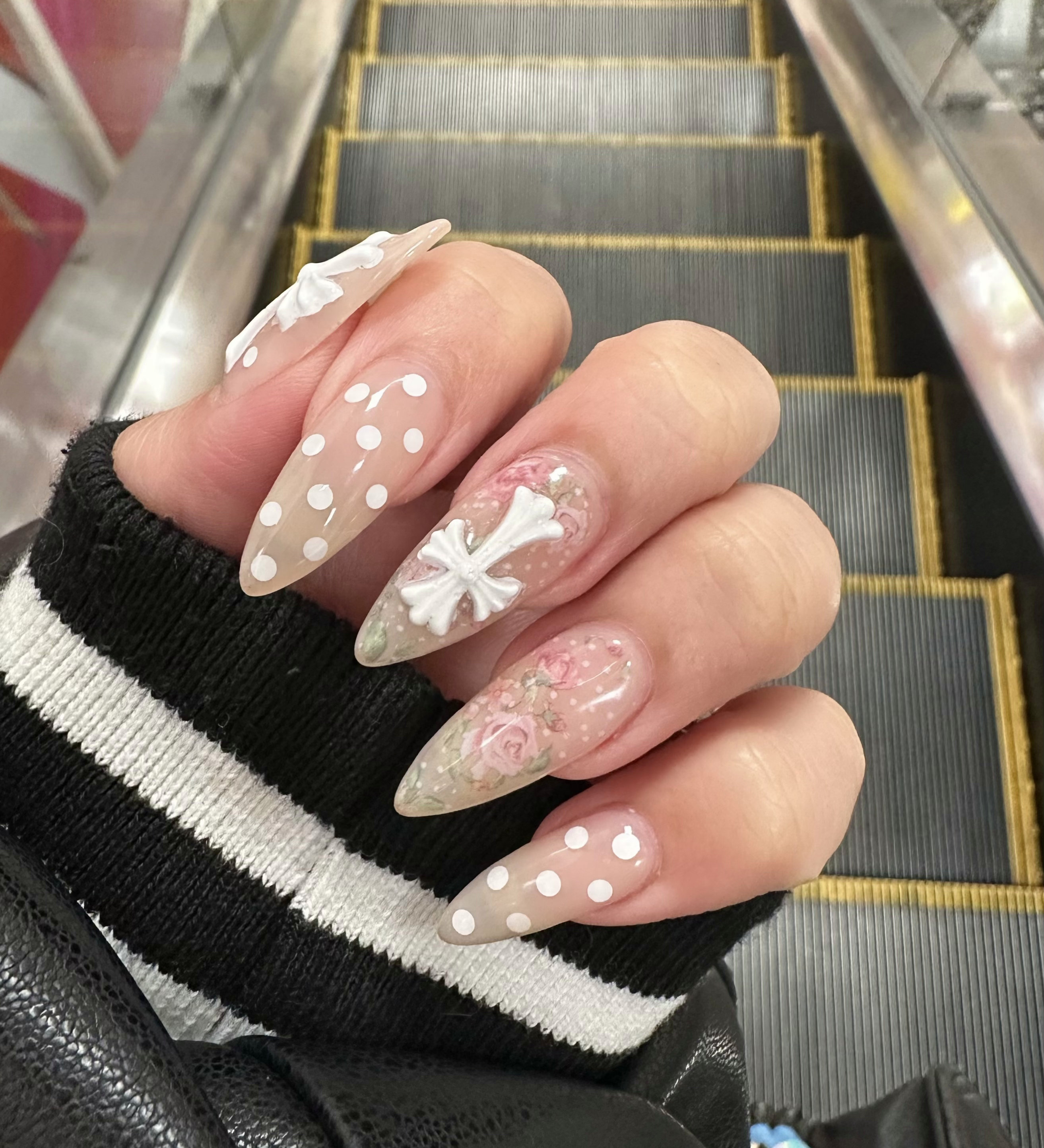 16_nail017