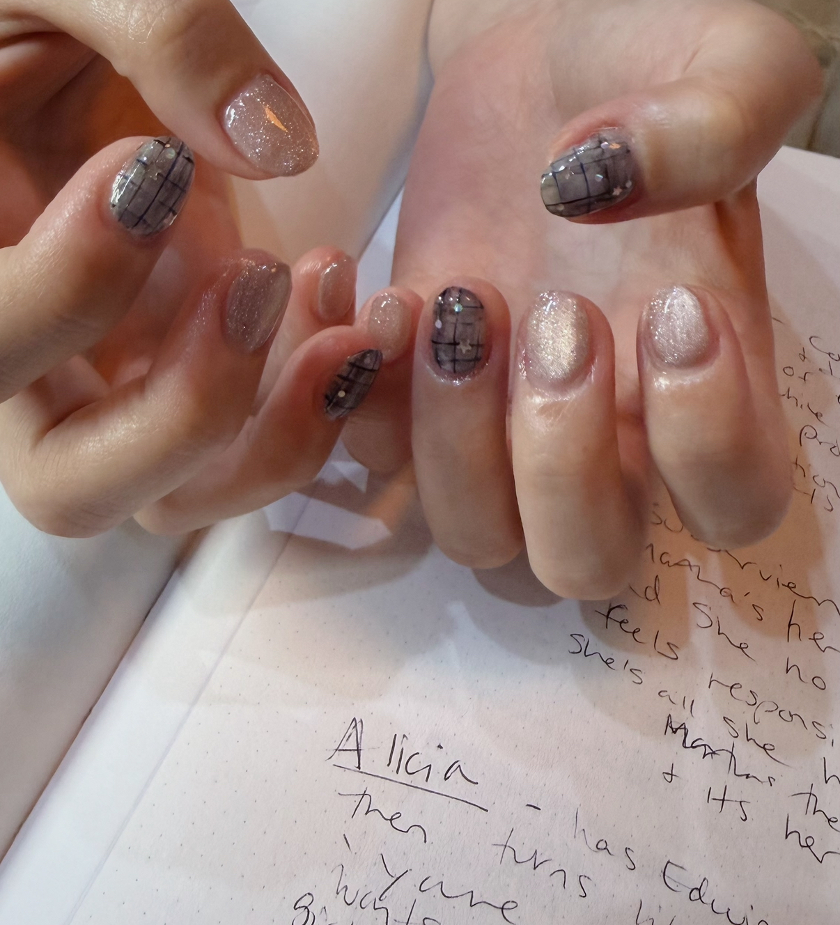 BLANCdee_Nail
