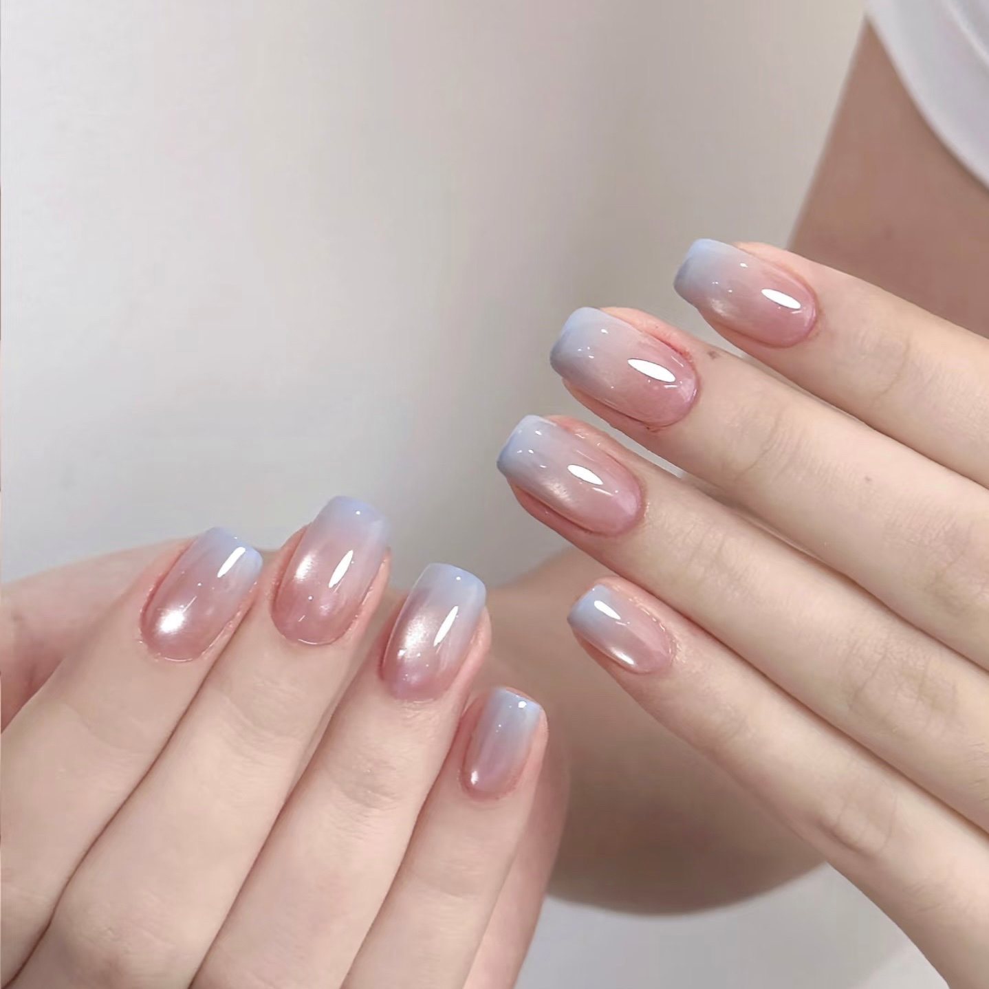 Anna._Nail