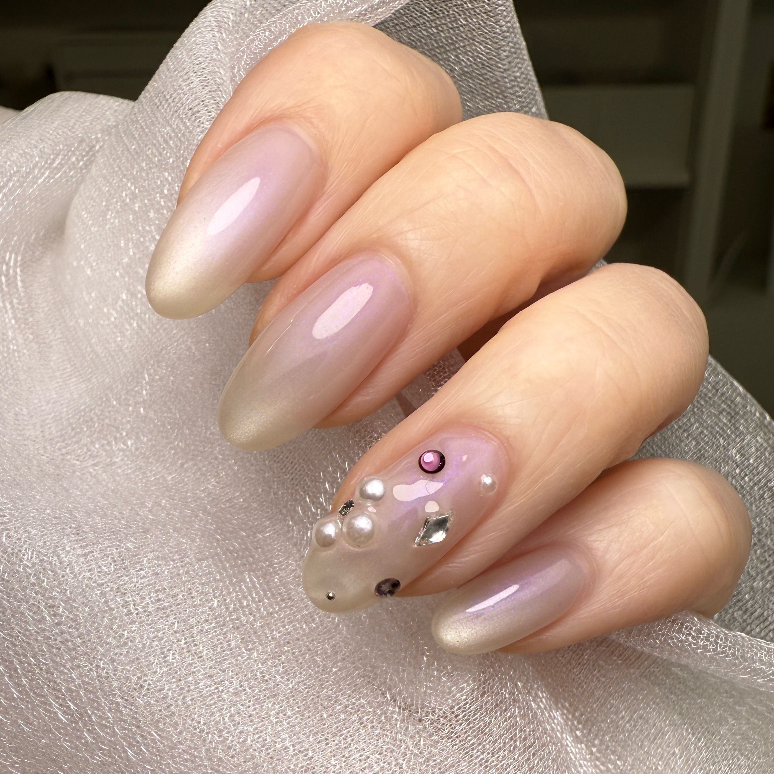 atre_nail