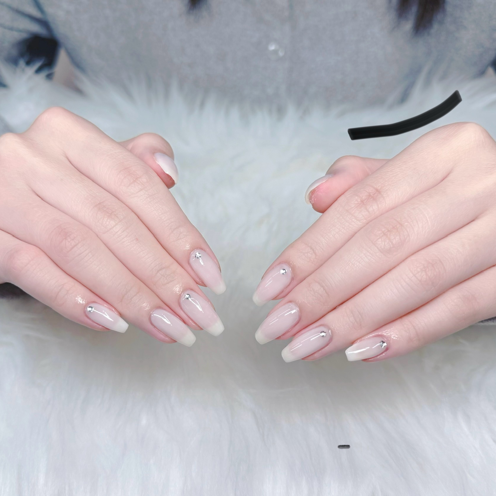 GOHOUBI_Nail