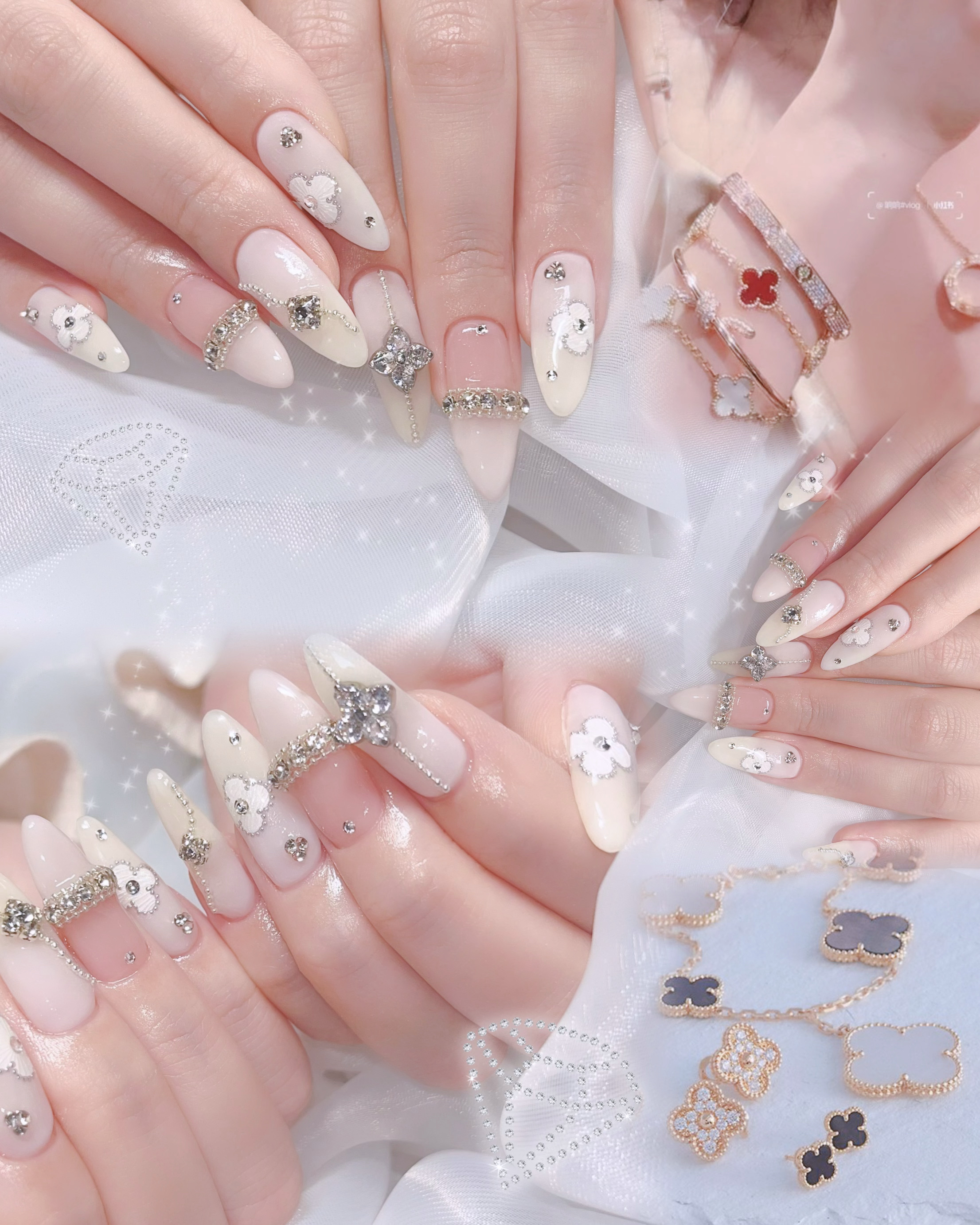 Ronron.nail