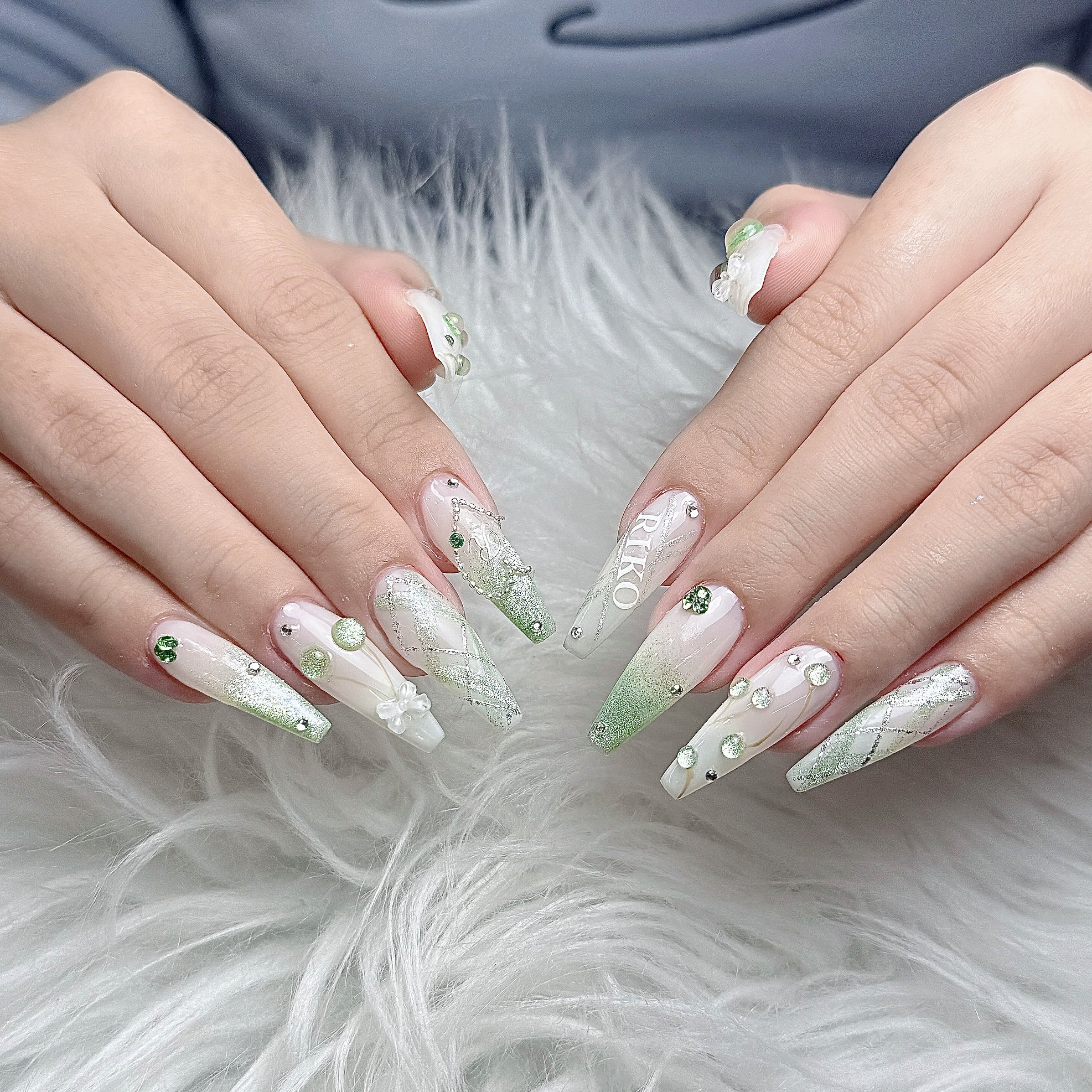 Huong_Lenie