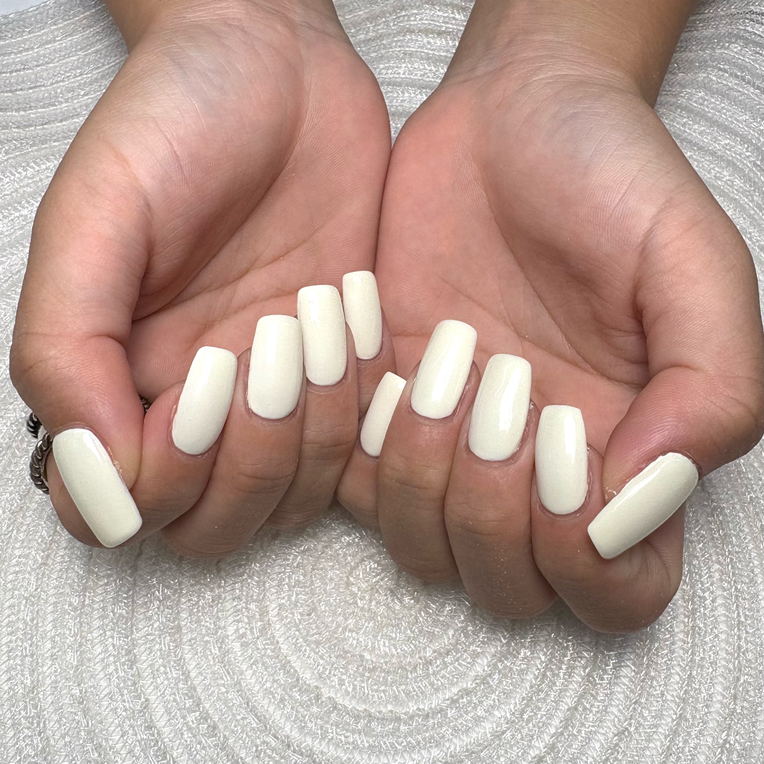 HAILEY_nail