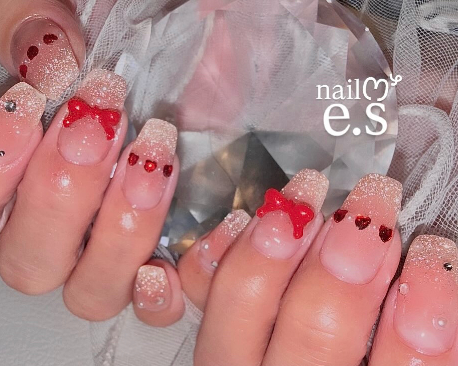 e.s_nail