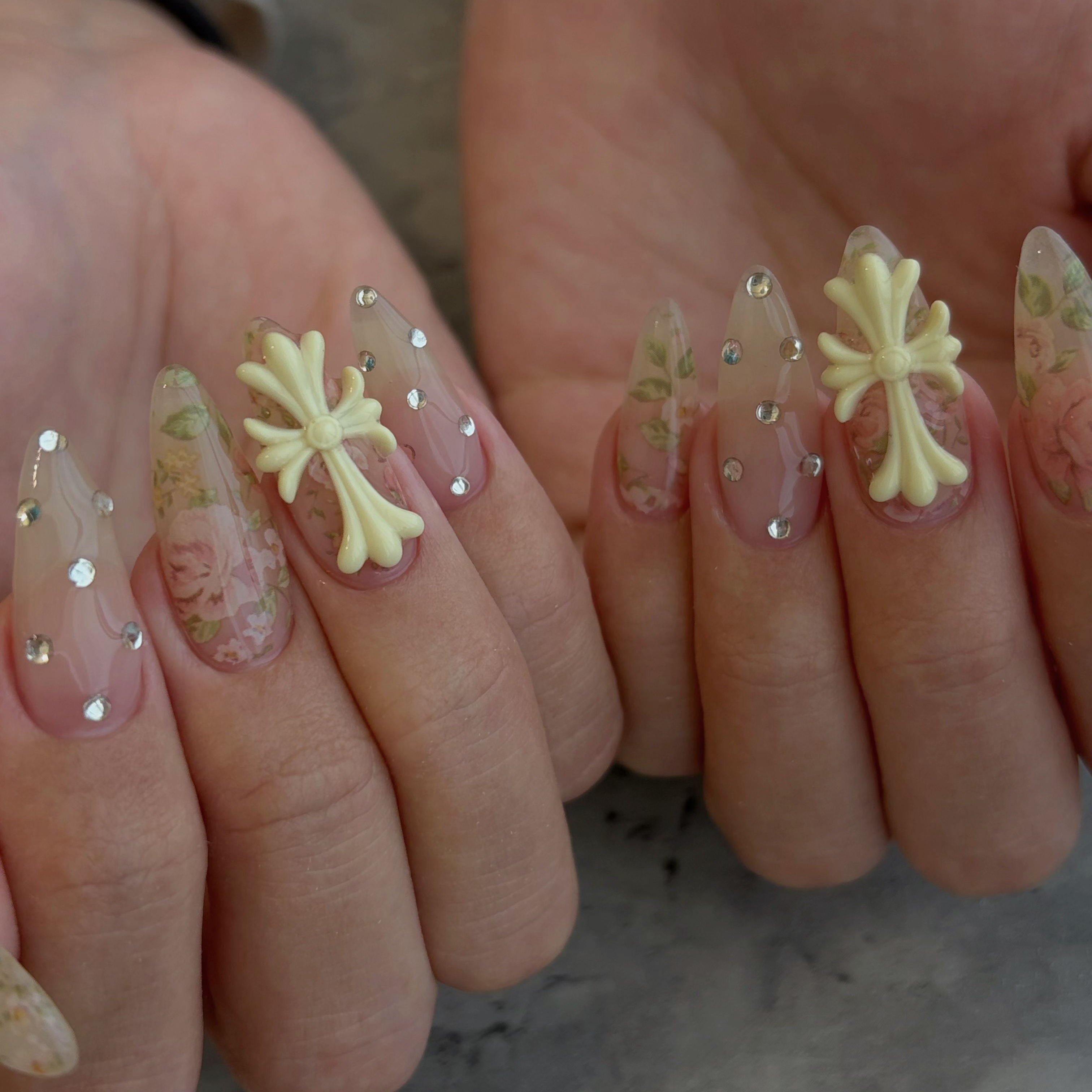 soala_nail