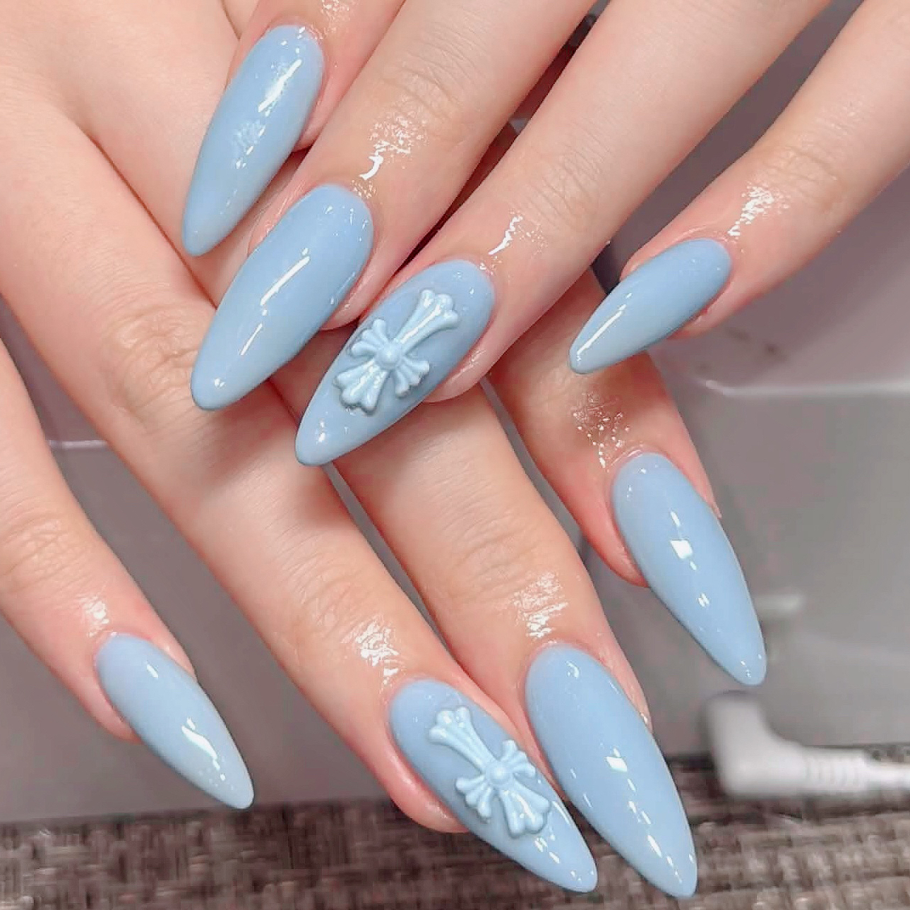 Nail_Van88