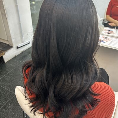 【お出かけ、デート、ライブ前に𝜗𝜚˚】🎀コテ巻きセット(前髪カット付)🎀